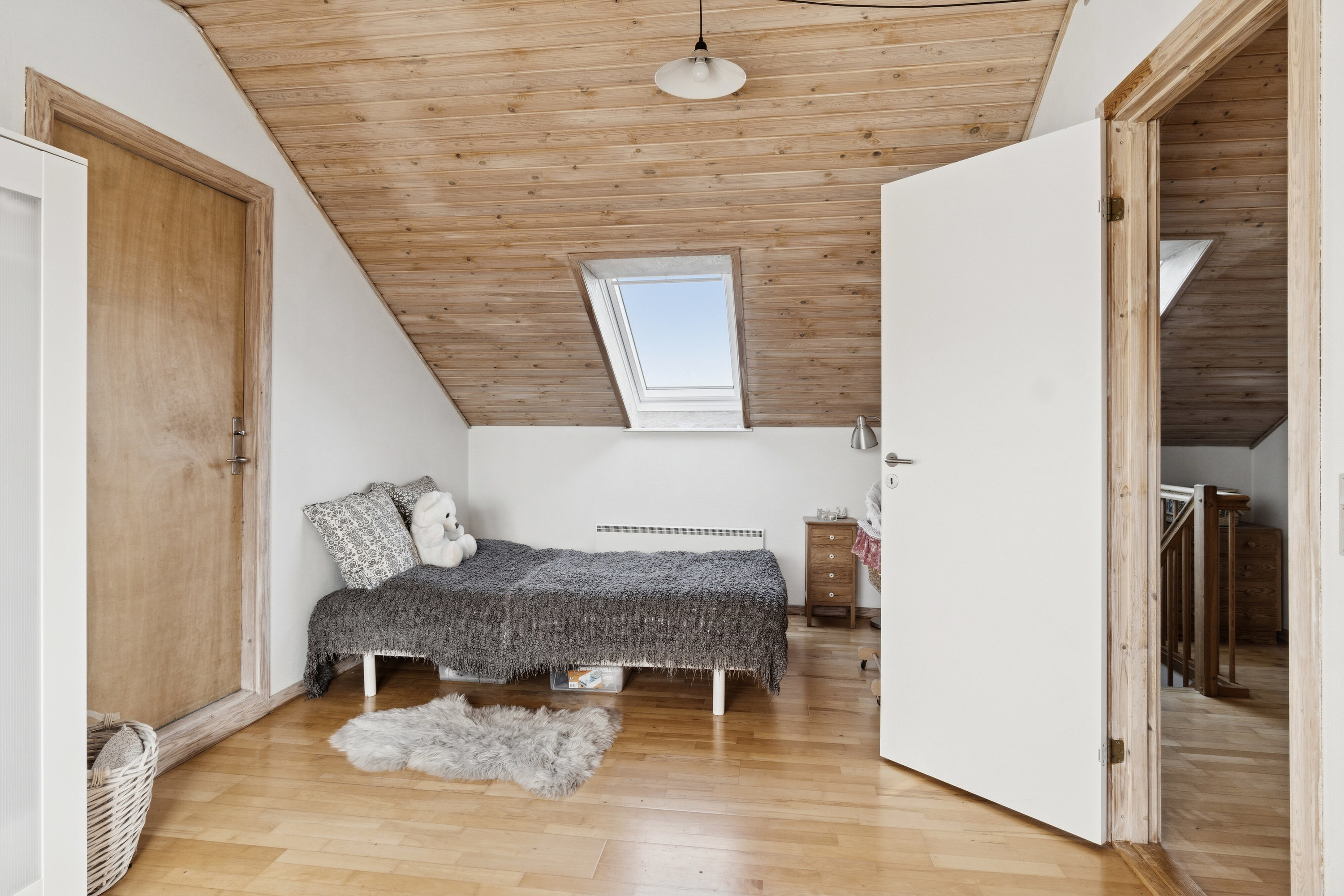 Fremhævet soveværelse billede i fuldskærmstilstand. Billede af Dyssevej 4, Bognæs, 4300 Holbæk