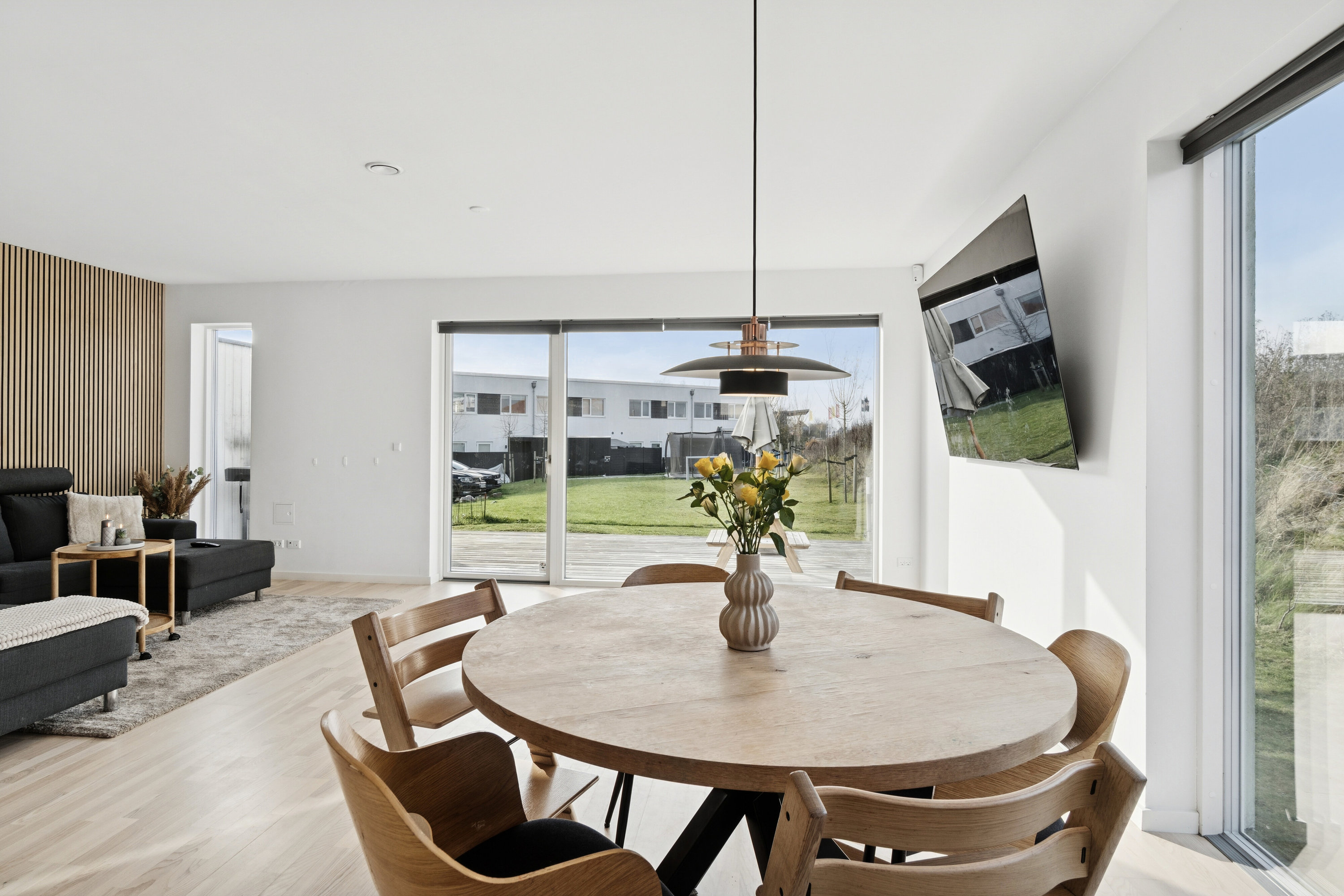 Fremhævet spisestue billede i fuldskærmstilstand. Billede af Torpet 78, 4300 Holbæk