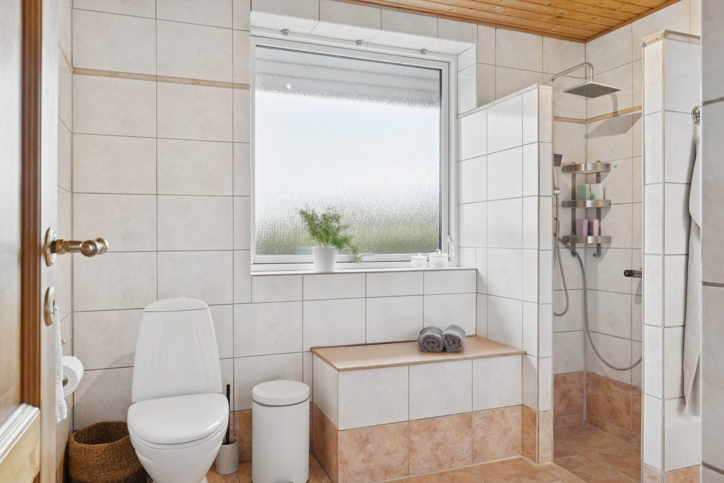 Fremhævet badeværelse billede i fuldskærmstilstand. Billede af Katrinevej 16A, Gimlinge, 4200 Slagelse