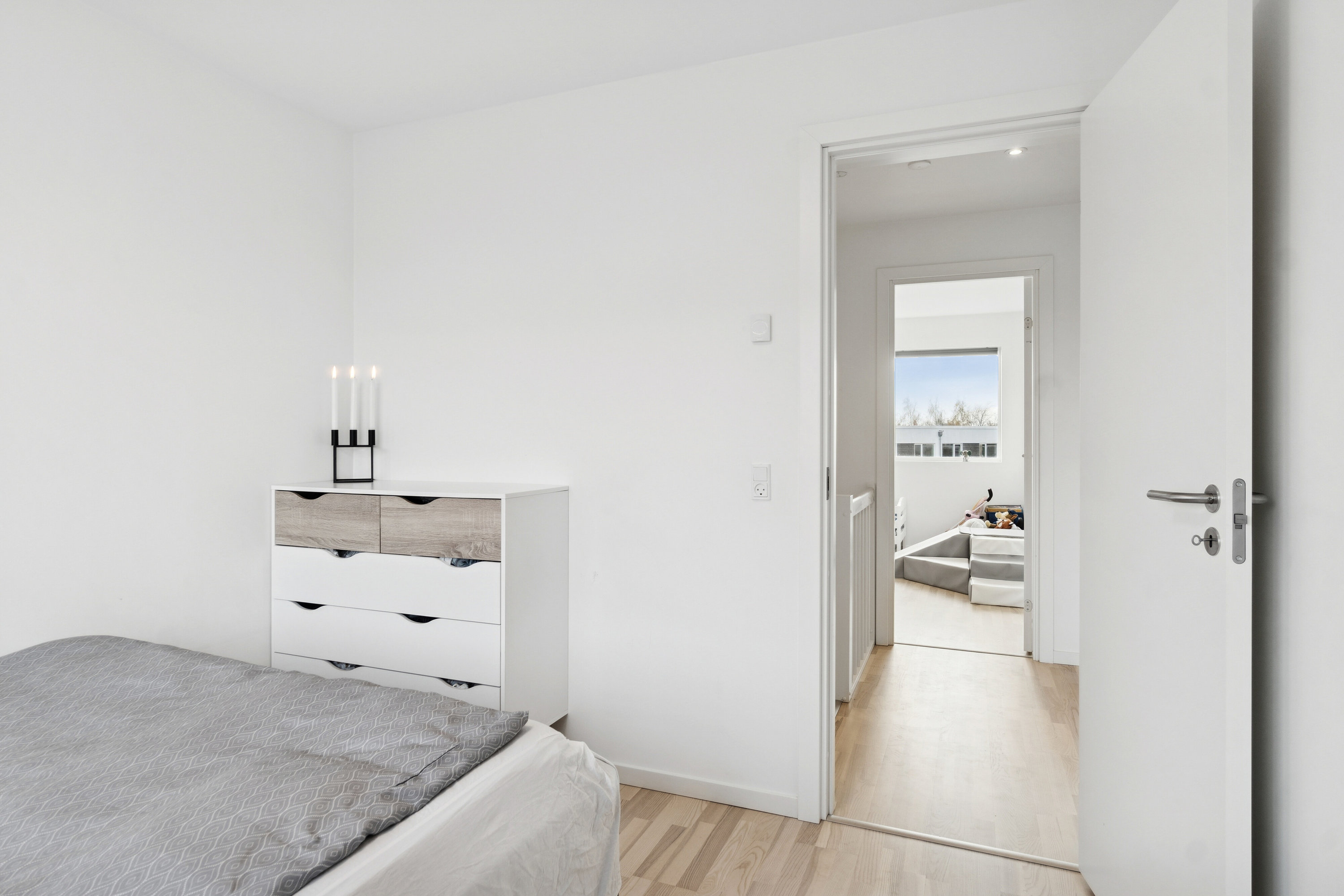 Fremhævet soveværelse billede i fuldskærmstilstand. Billede af Torpet 78, 4300 Holbæk