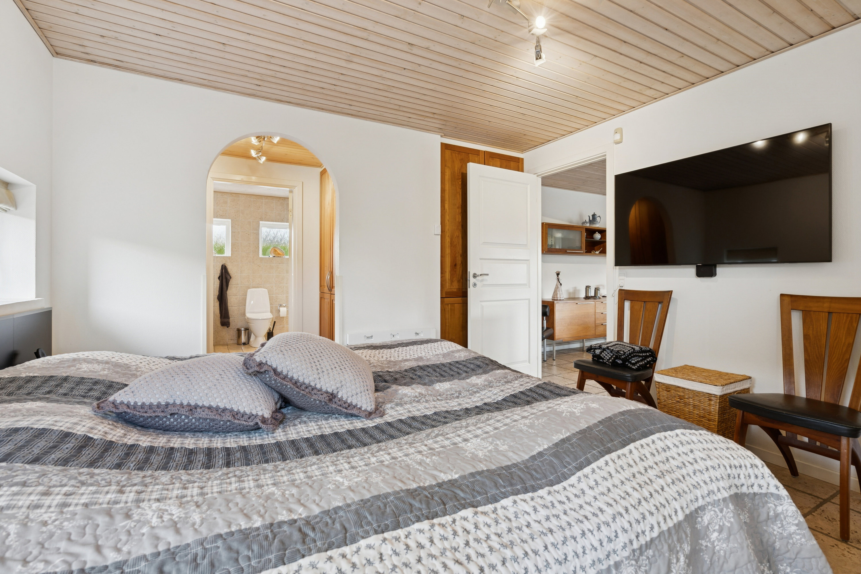 Fremhævet soveværelse billede i fuldskærmstilstand. Billede af Brombærvej 25, 4654 Faxe Ladeplads