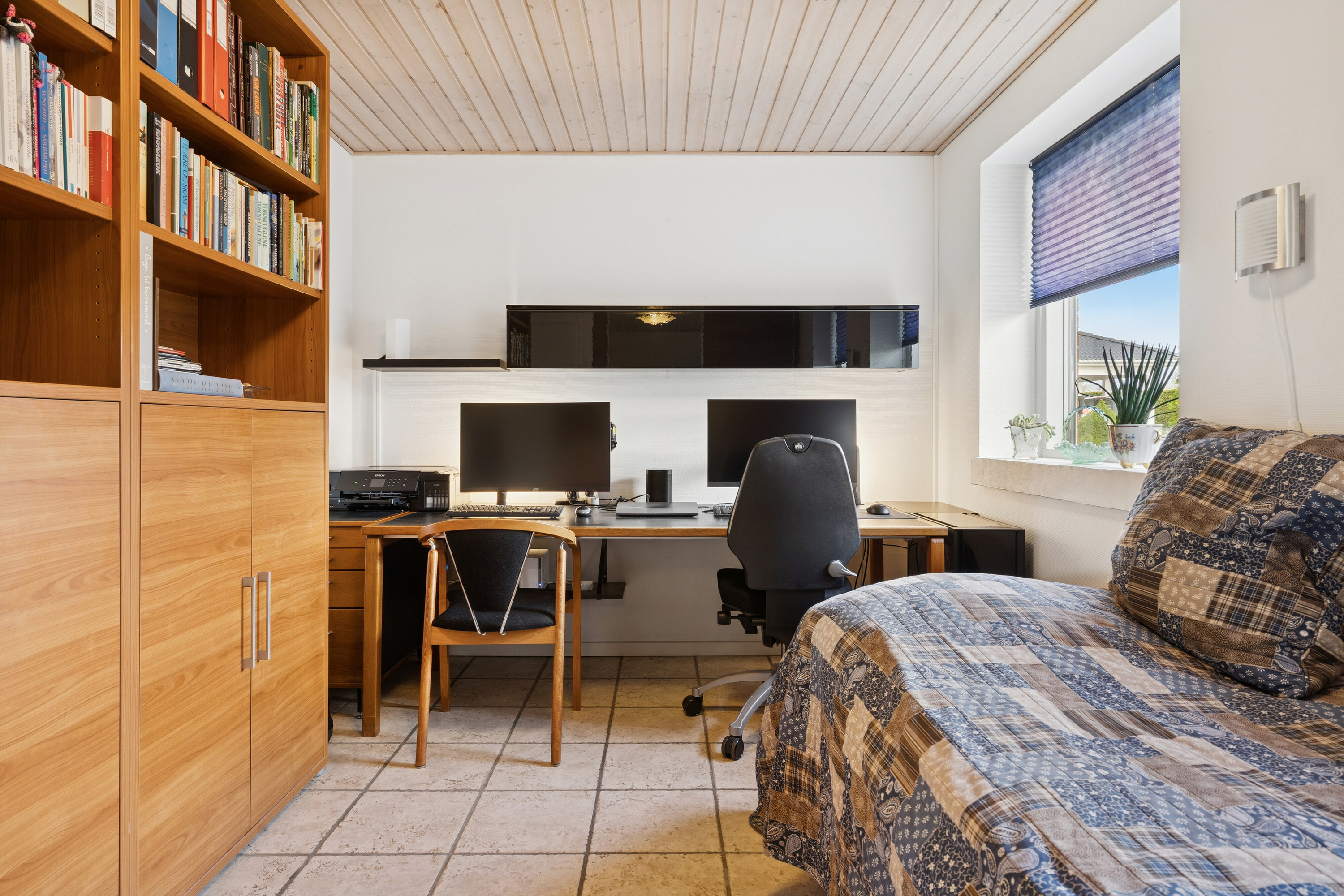 Fremhævet arbejdsværelse billede i fuldskærmstilstand. Billede af Brombærvej 25, 4654 Faxe Ladeplads