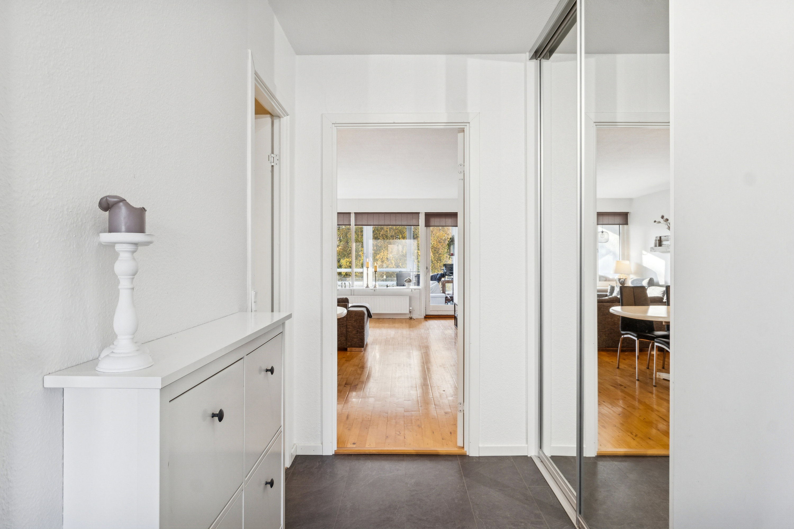 Fremhævet entre billede i fuldskærmstilstand. Billede af Parkvej 174, 1. 5., 4700 Næstved