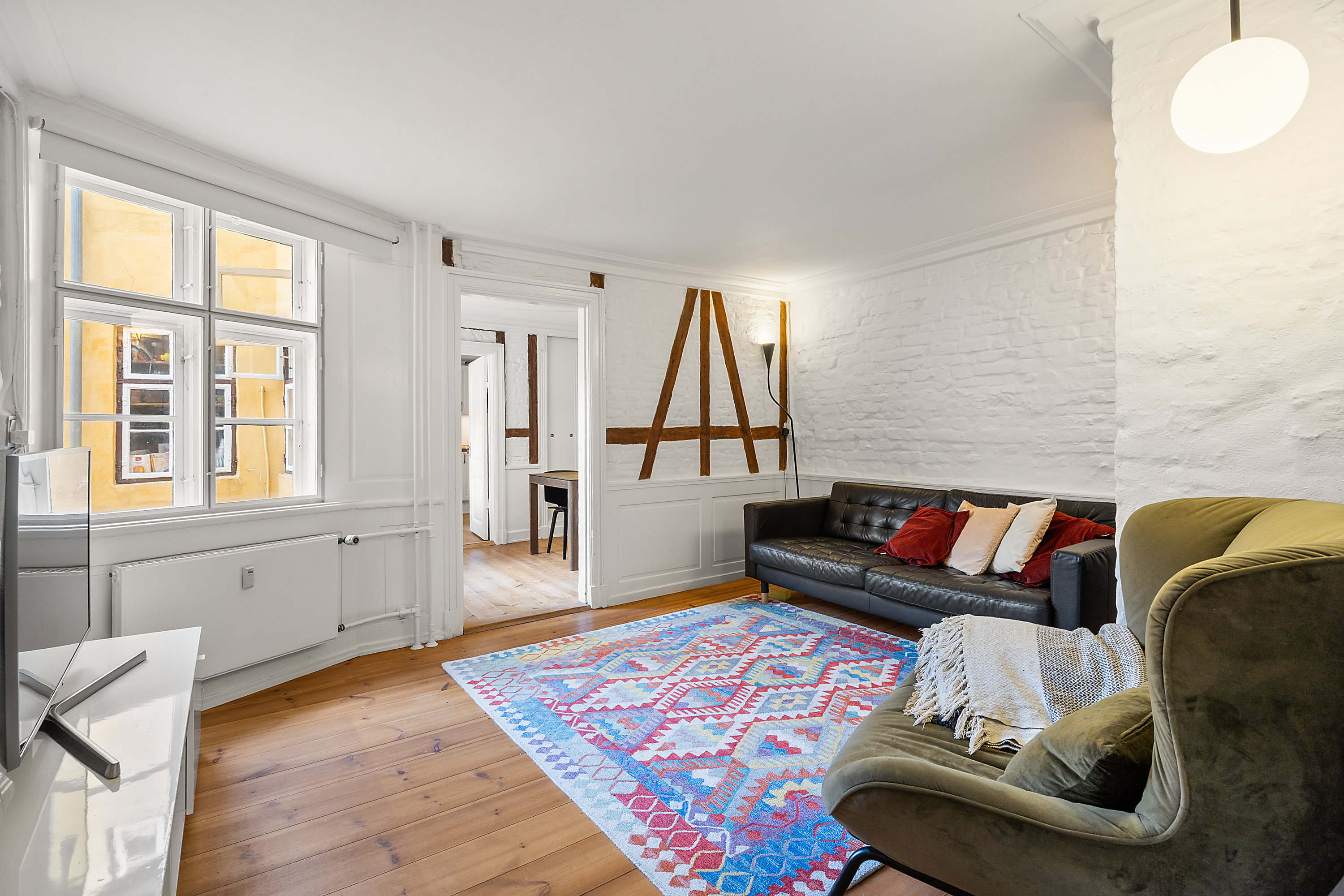 Fremhævet stue billede i fuldskærmstilstand. Billede af Snaregade 8, 2., 1205 København K