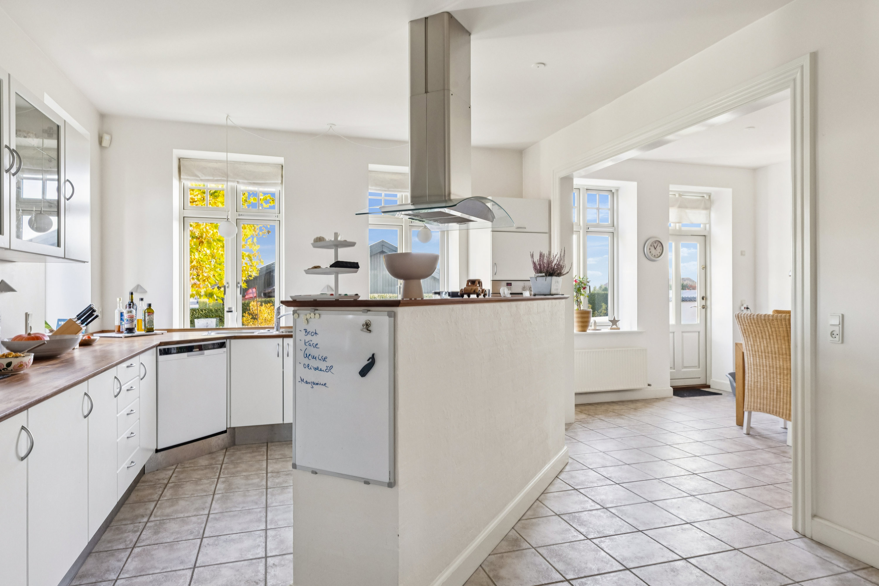 Fremhævet køkken billede i fuldskærmstilstand. Billede af Skolegade 10, Guderup, 6430 Nordborg