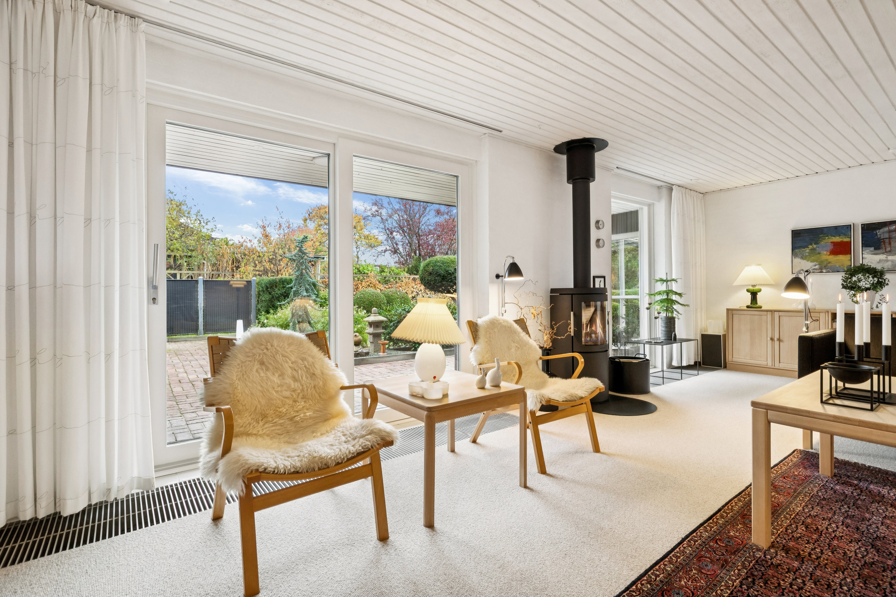 Fremhævet stue billede i fuldskærmstilstand. Billede af Ludvig Holbergs Vej 8, 8660 Skanderborg