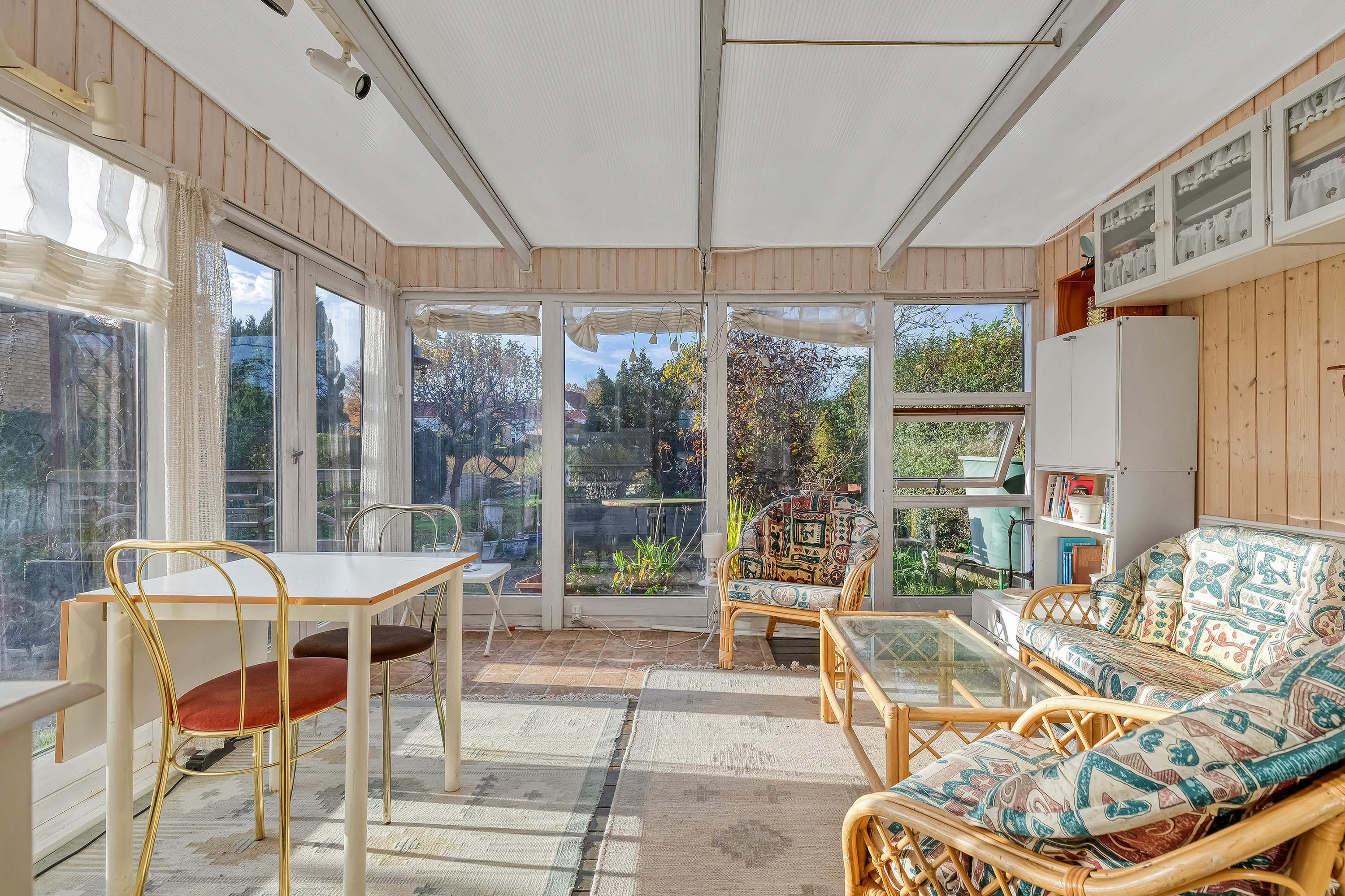 Fremhævet udestue billede i fuldskærmstilstand. Billede af Lindeparken 14, 3550 Slangerup