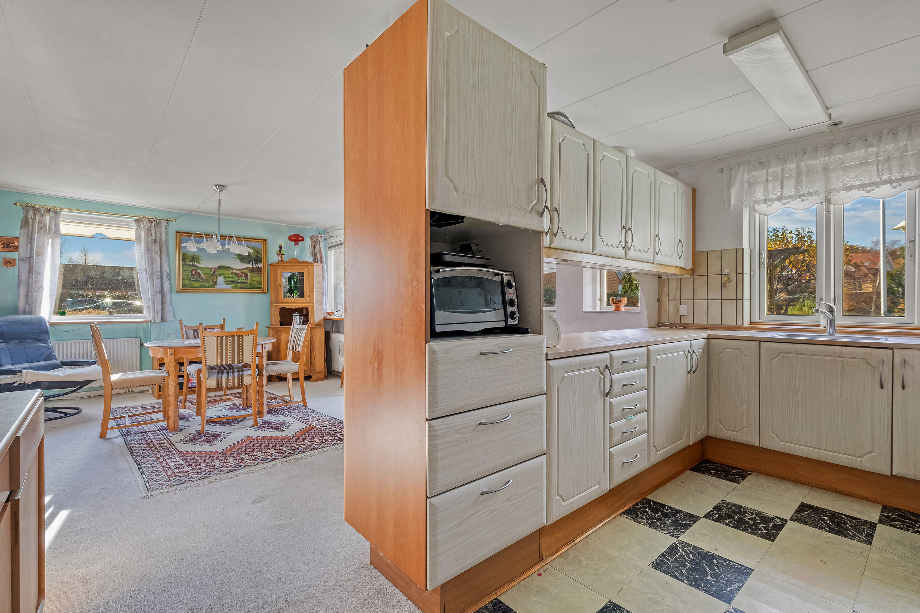 Fremhævet køkken billede i fuldskærmstilstand. Billede af Lindeparken 14, 3550 Slangerup