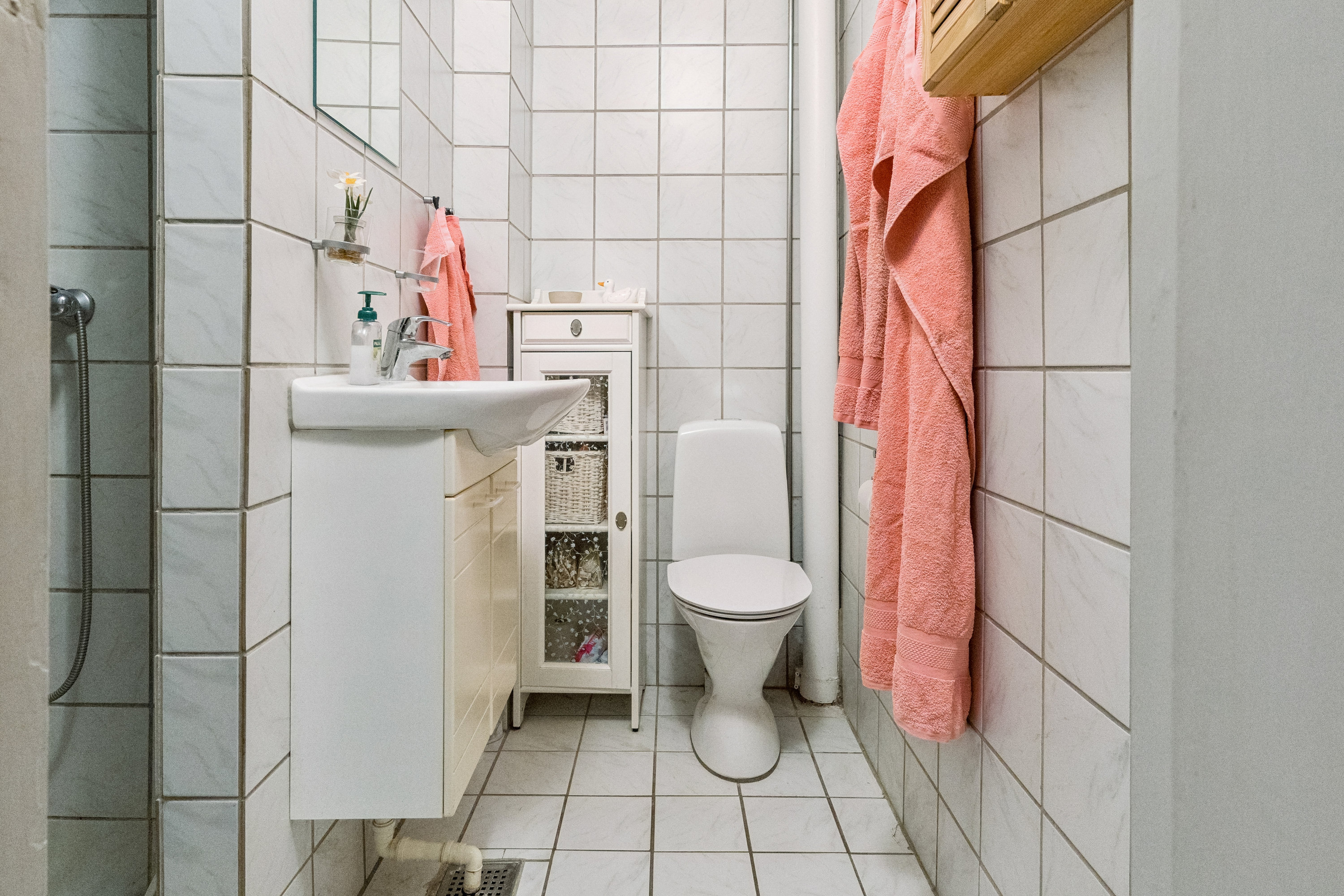 Fremhævet badeværelse billede i fuldskærmstilstand. Billede af Lange-Müllers Gade 22, 1. tv., 2100 København Ø