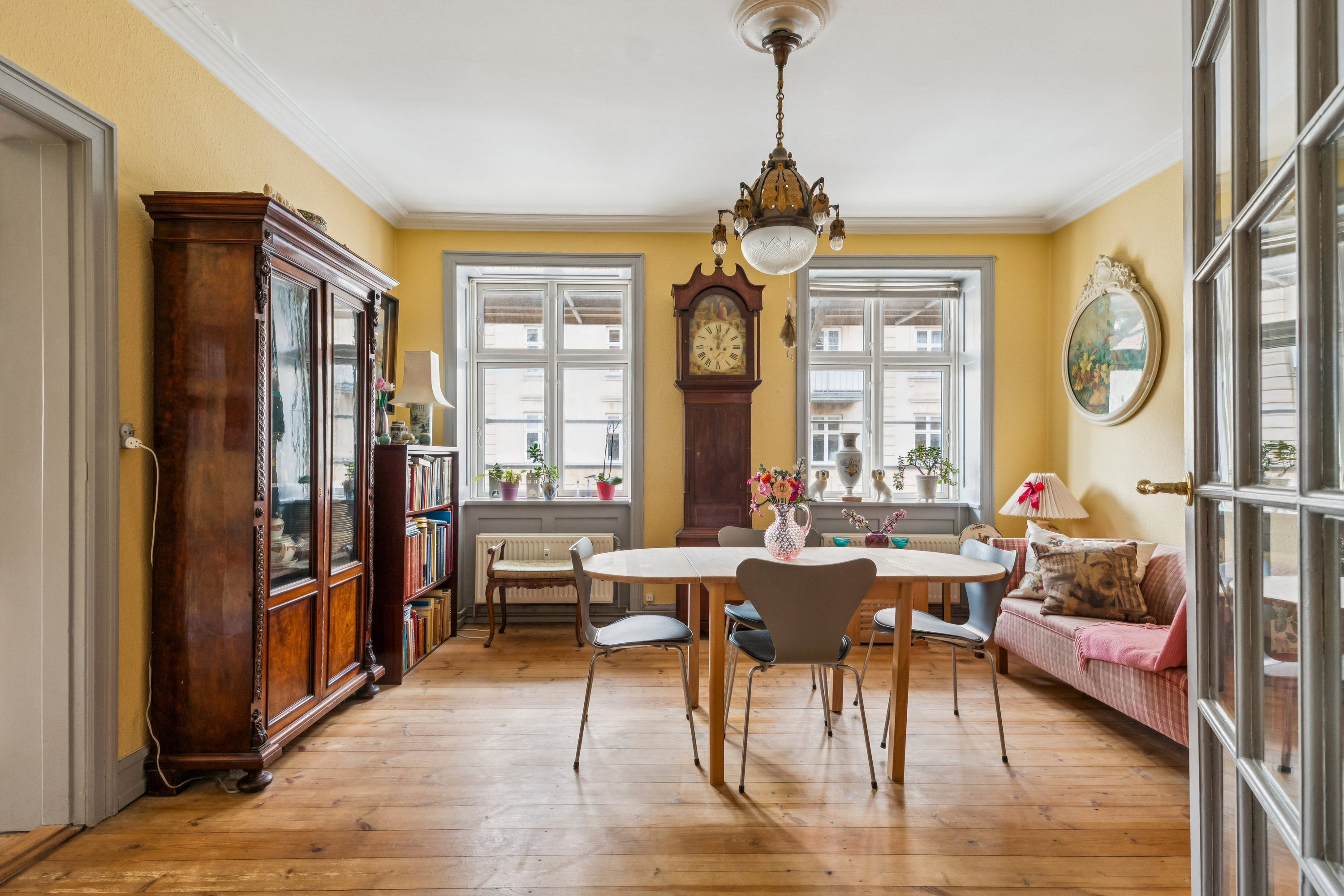 Fremhævet spisestue billede i fuldskærmstilstand. Billede af Lange-Müllers Gade 22, 1. tv., 2100 København Ø