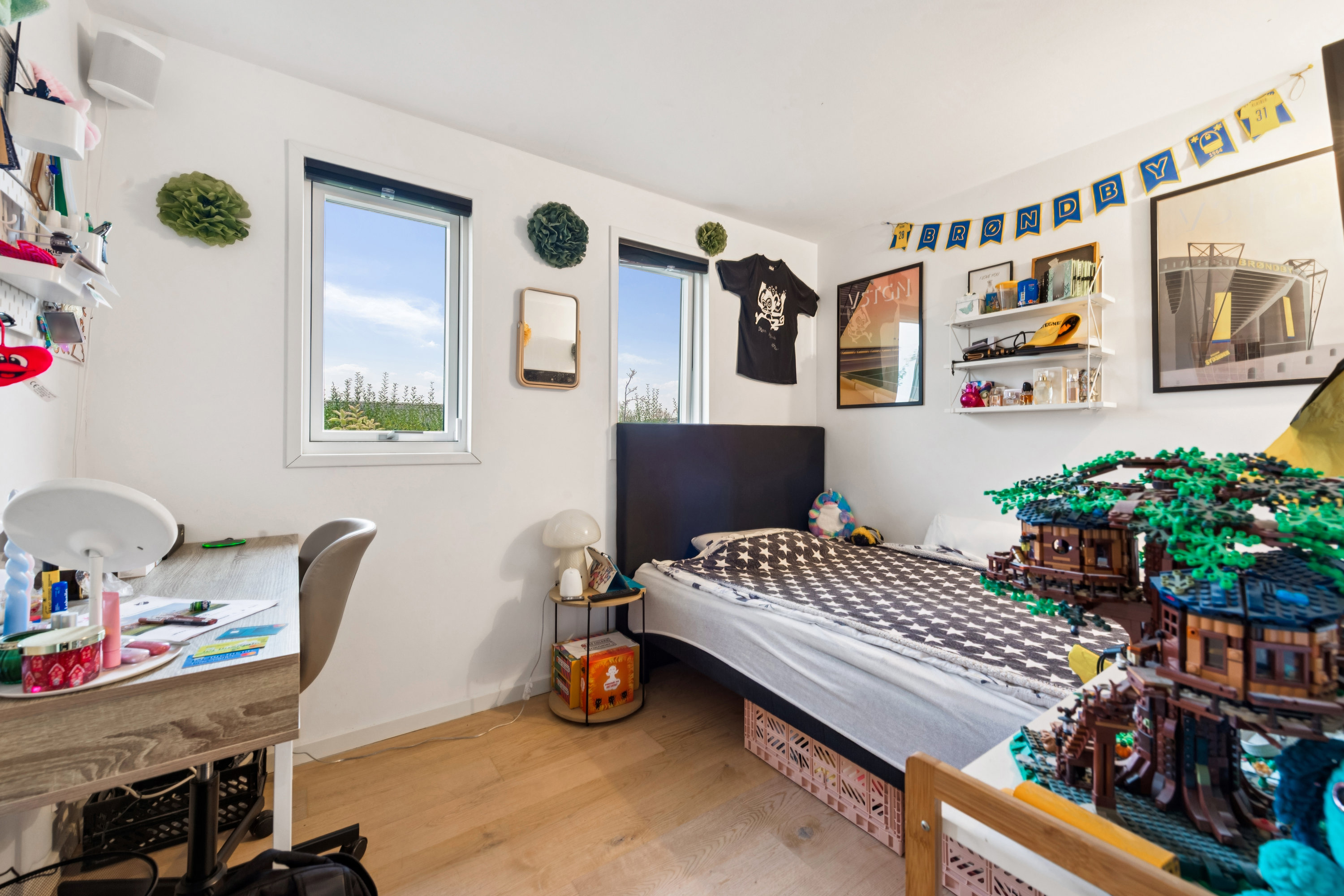 Fremhævet værelse billede i fuldskærmstilstand. Billede af Margrethe Alle 17, 2690 Karlslunde