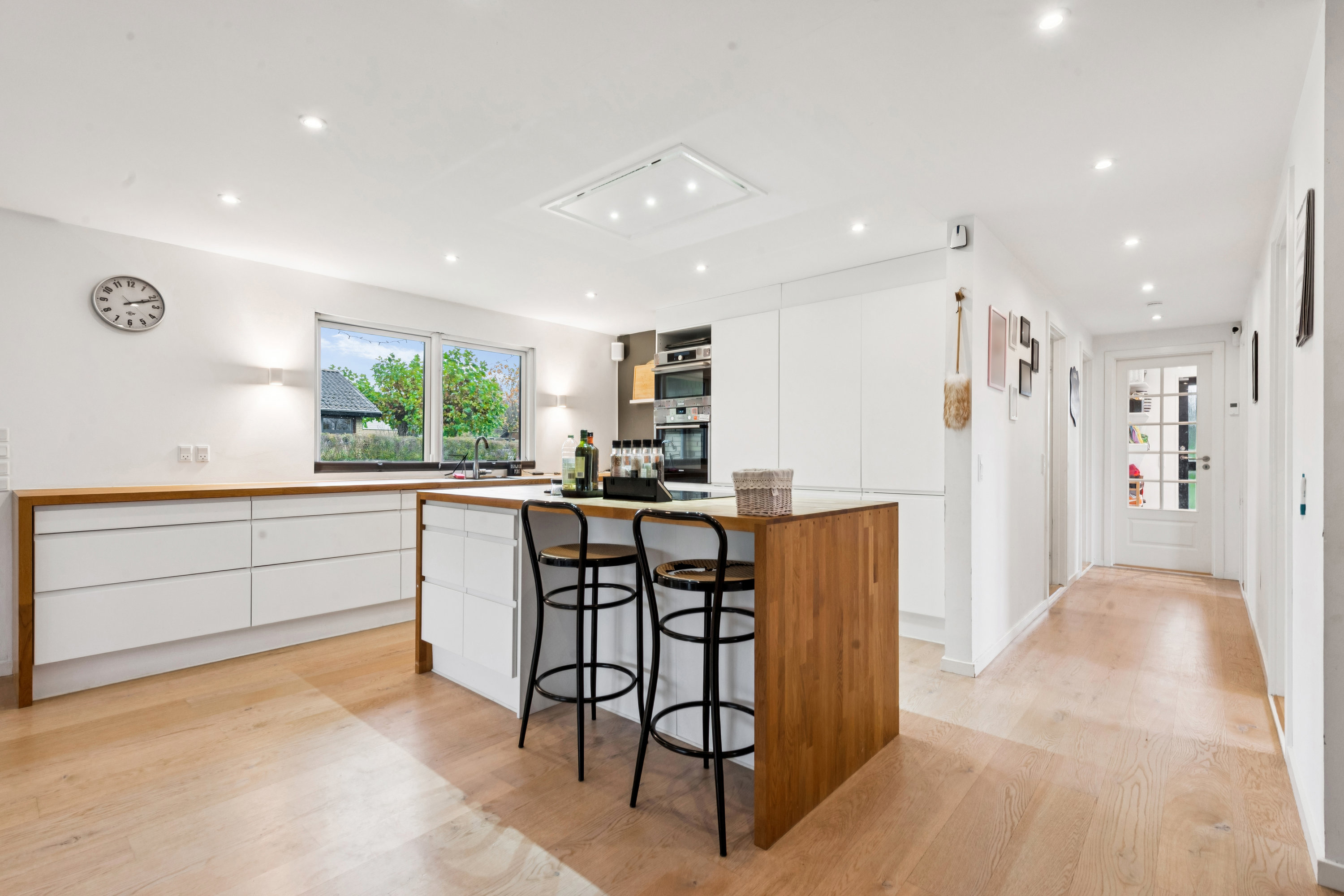 Miniaturebillede 2: køkken. Billede af Margrethe Alle 17, 2690 Karlslunde