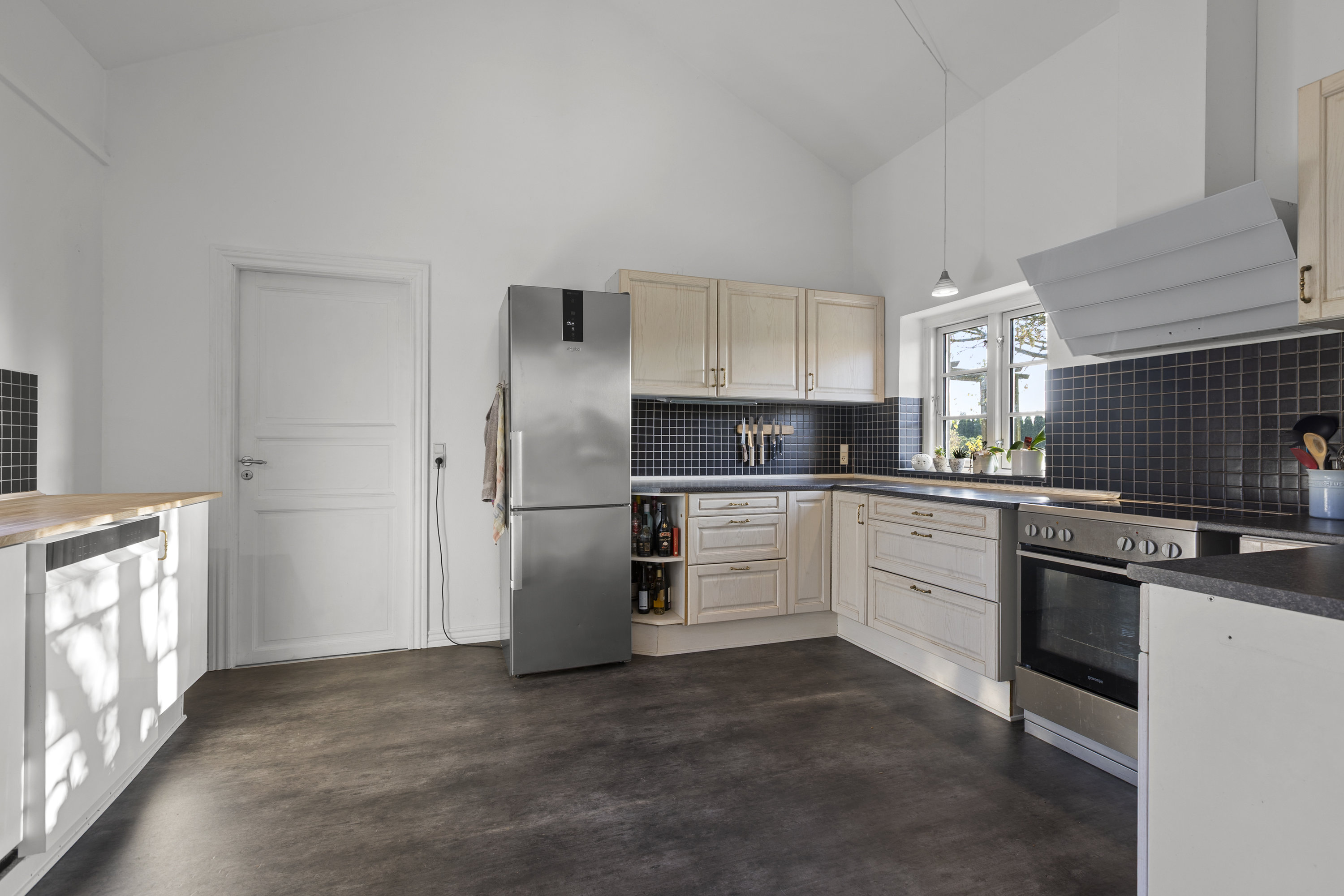 Fremhævet køkken billede i fuldskærmstilstand. Billede af Sorøvej 72, 4295 Stenlille