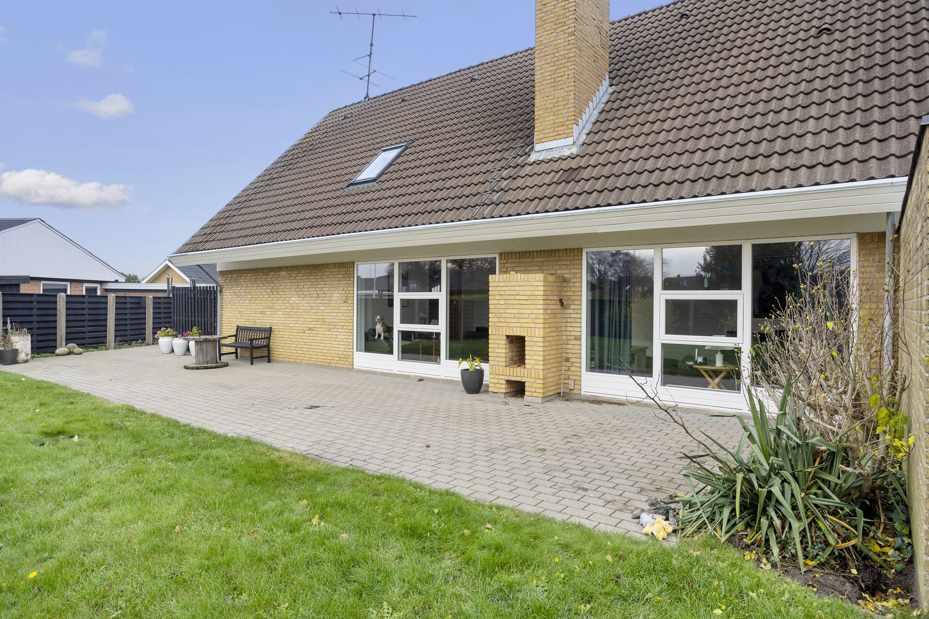 Fremhævet terrasse billede i fuldskærmstilstand. Billede af Uranienborgvej 18, 9900 Frederikshavn