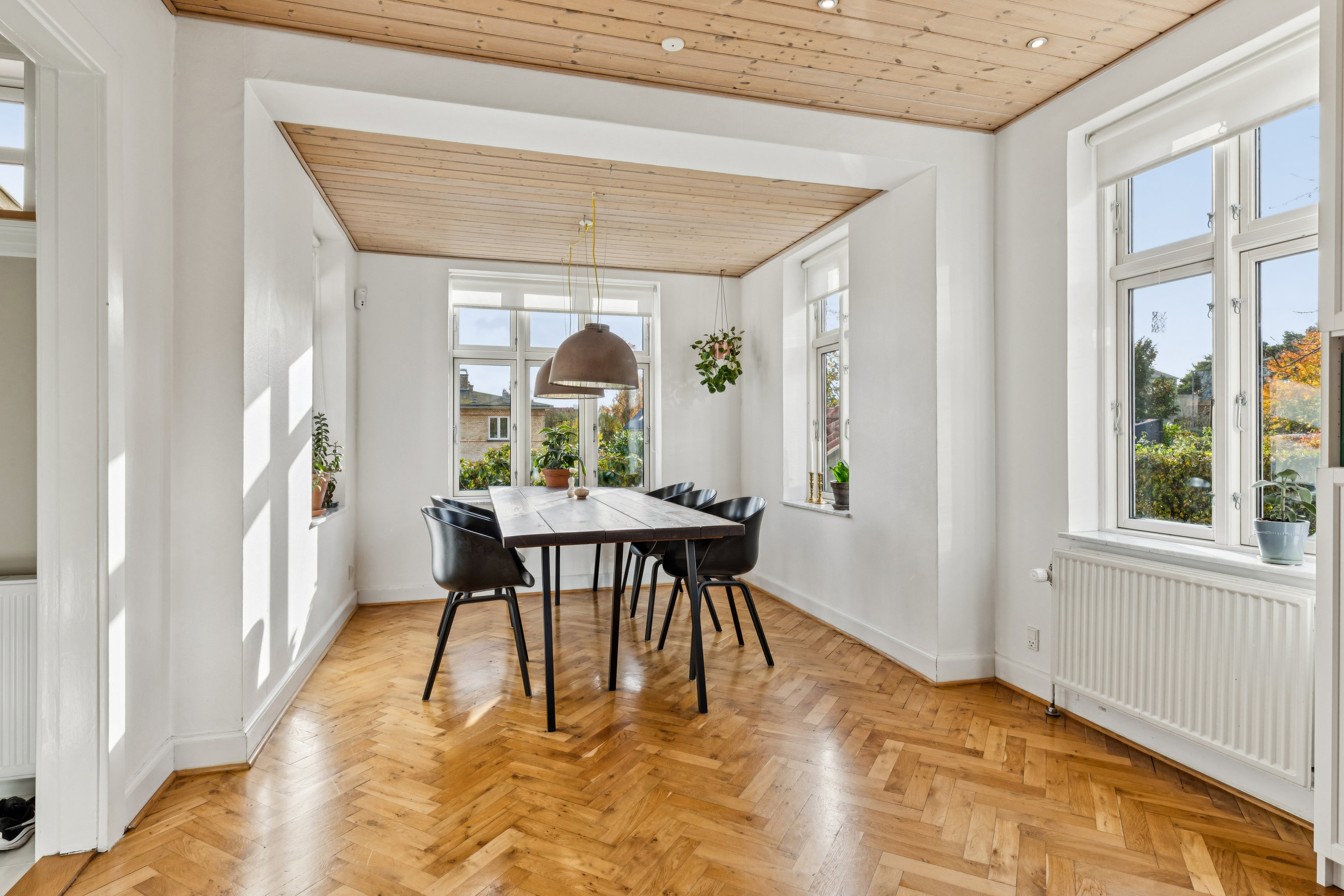 Fremhævet spisestue billede i fuldskærmstilstand. Billede af Fuglsang Allé 138, 2700 Brønshøj