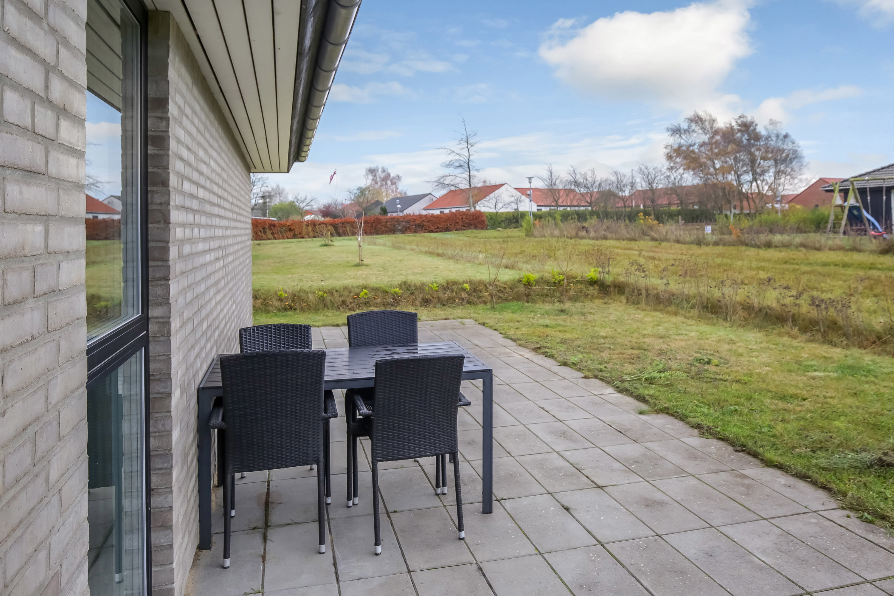 Fremhævet  billede i fuldskærmstilstand. Billede af Lappedykkervej 3, 8544 Mørke