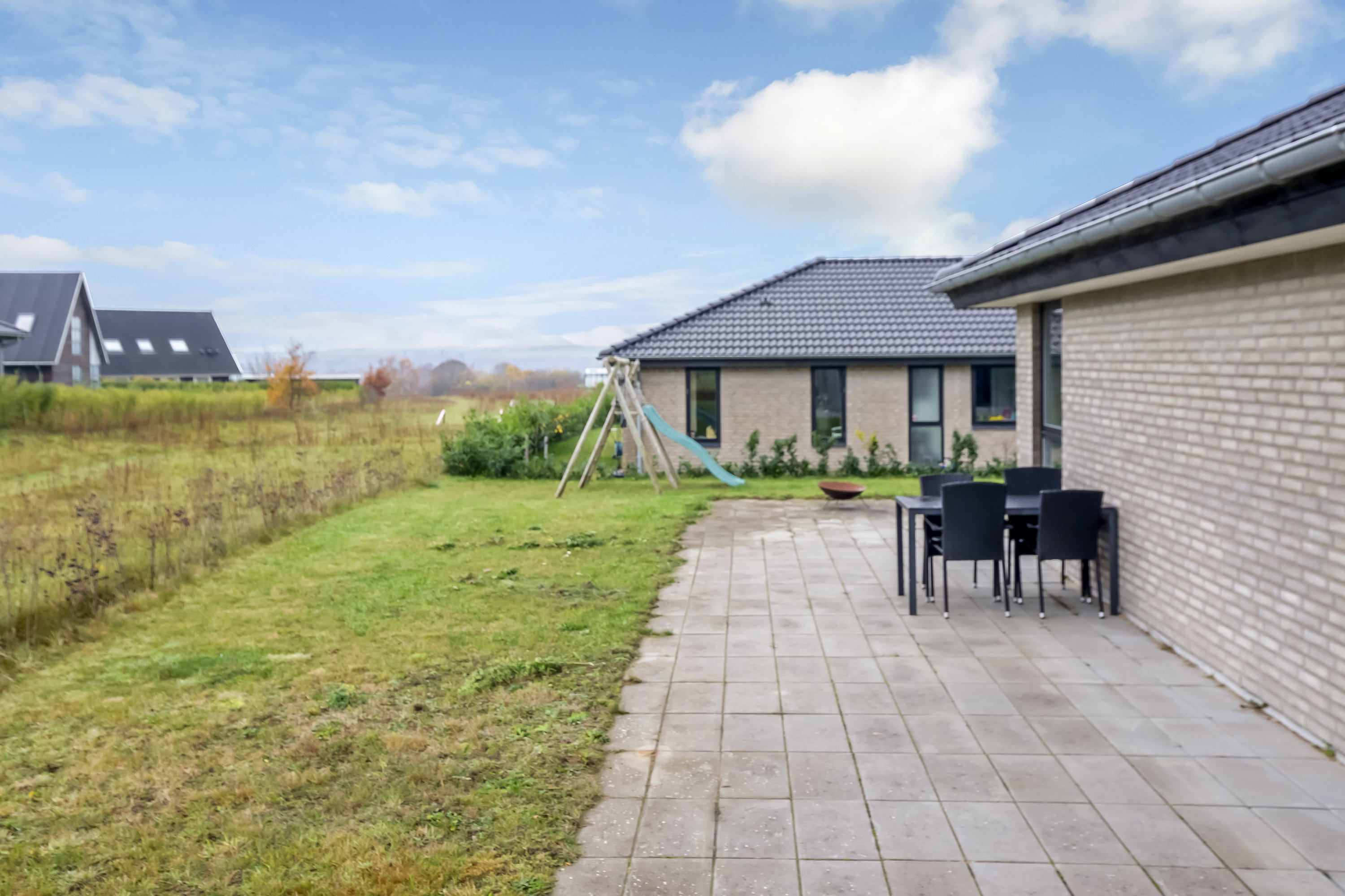 Fremhævet  billede i fuldskærmstilstand. Billede af Lappedykkervej 3, 8544 Mørke