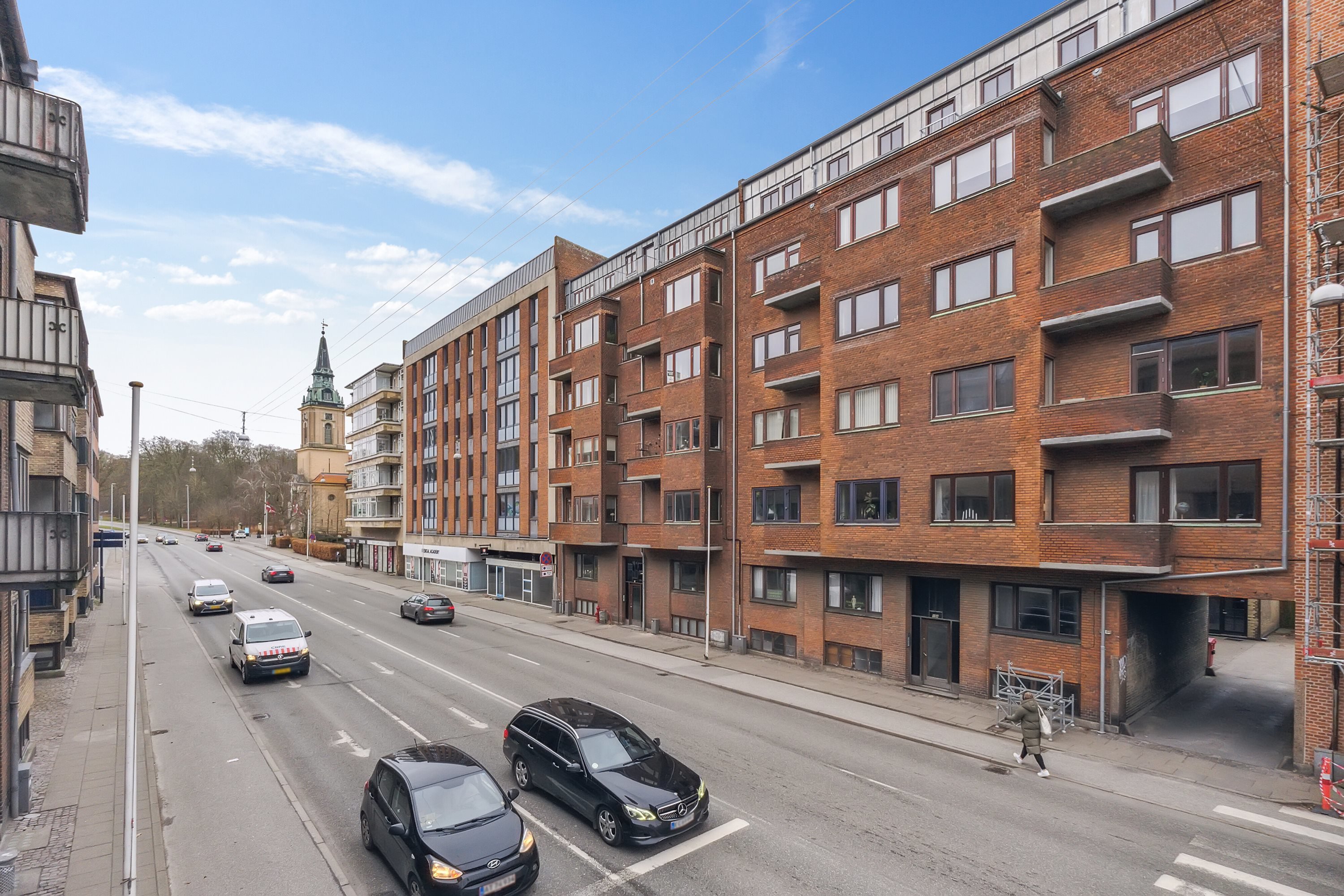 Fremhævet ejendommen billede i fuldskærmstilstand. Billede af Vesterbro 19A, 2. th., 9000 Aalborg