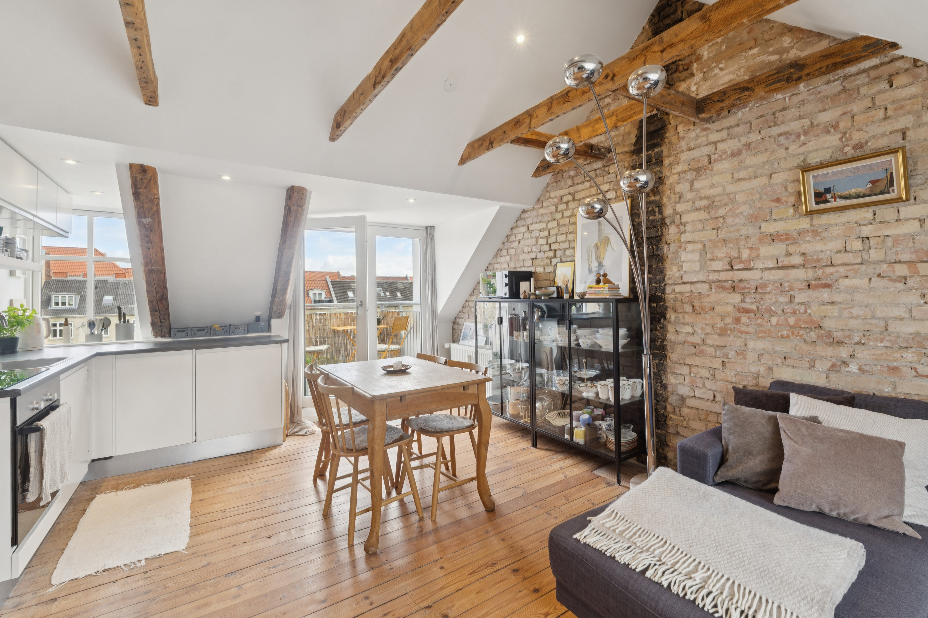 Fremhævet køkken-alrum billede i fuldskærmstilstand. Billede af Falstersgade 7, 2., 9000 Aalborg