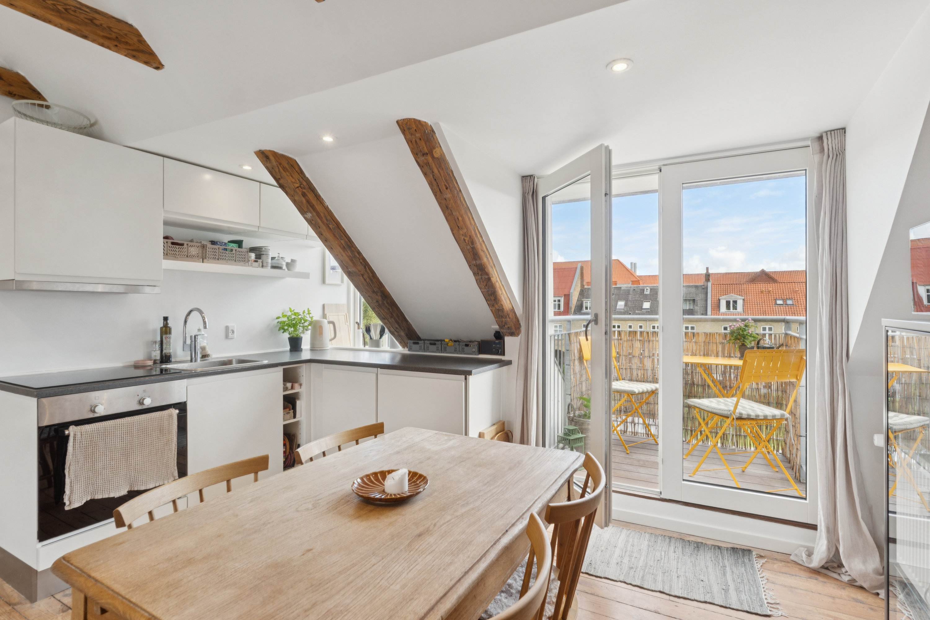 Fremhævet køkken-alrum billede i fuldskærmstilstand. Billede af Falstersgade 7, 2., 9000 Aalborg