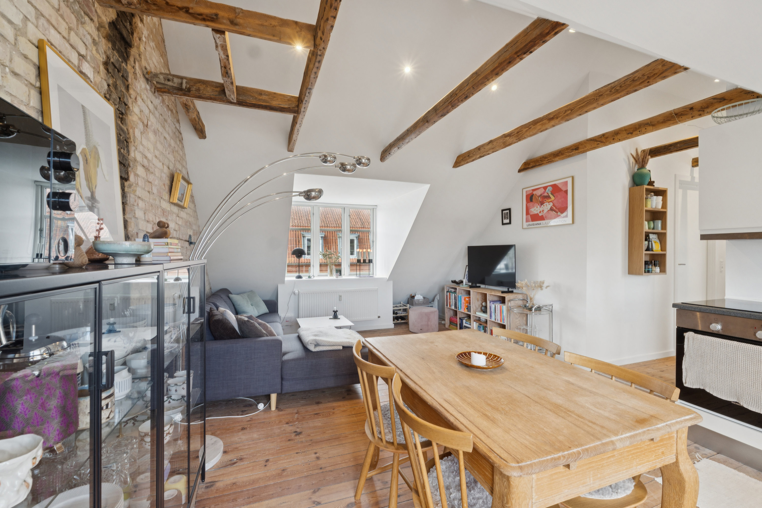 Fremhævet stue billede i fuldskærmstilstand. Billede af Falstersgade 7, 2., 9000 Aalborg