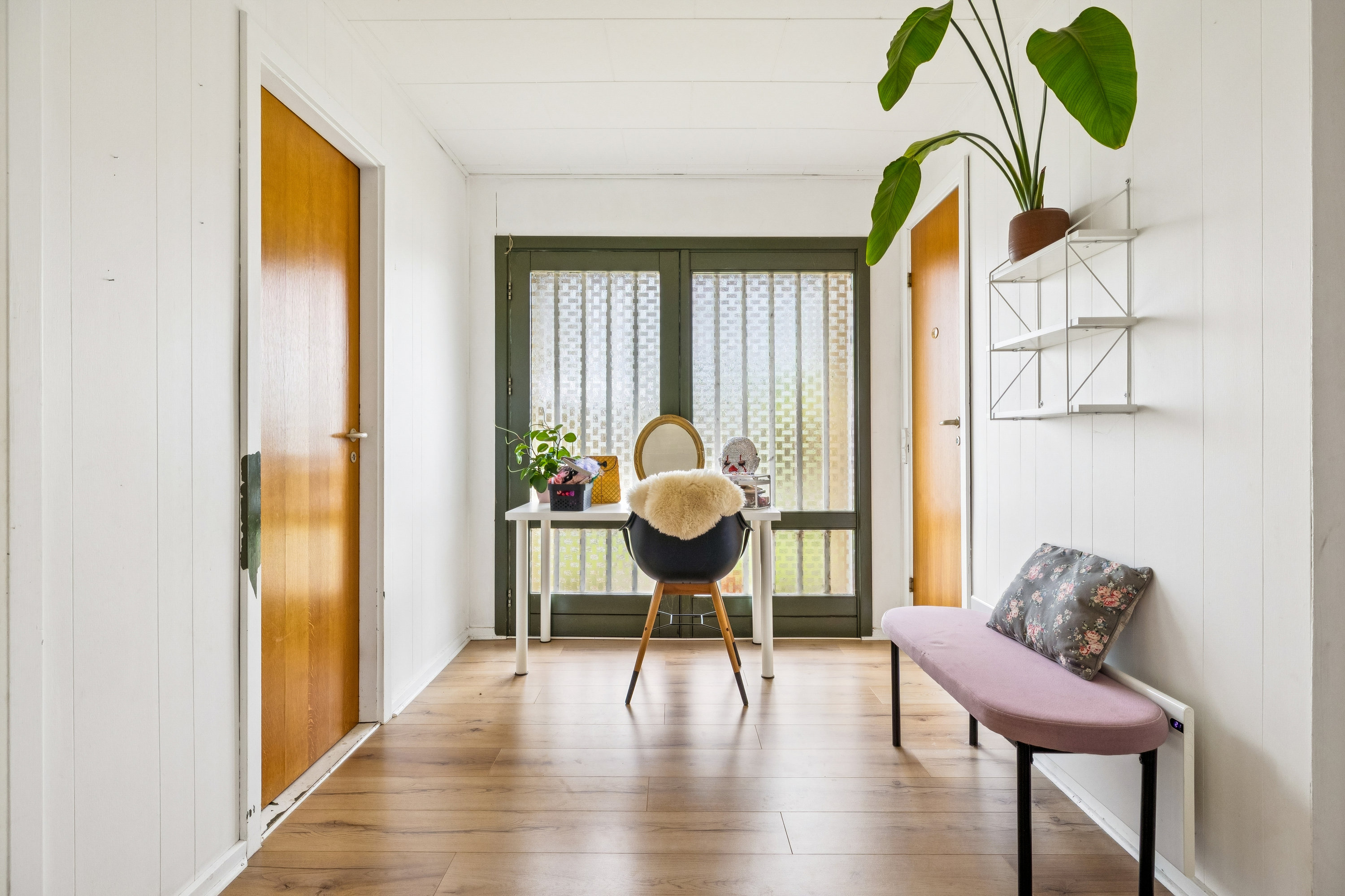 Fremhævet gang billede i fuldskærmstilstand. Billede af Stenløkkeparken 14, Hylke, 8660 Skanderborg