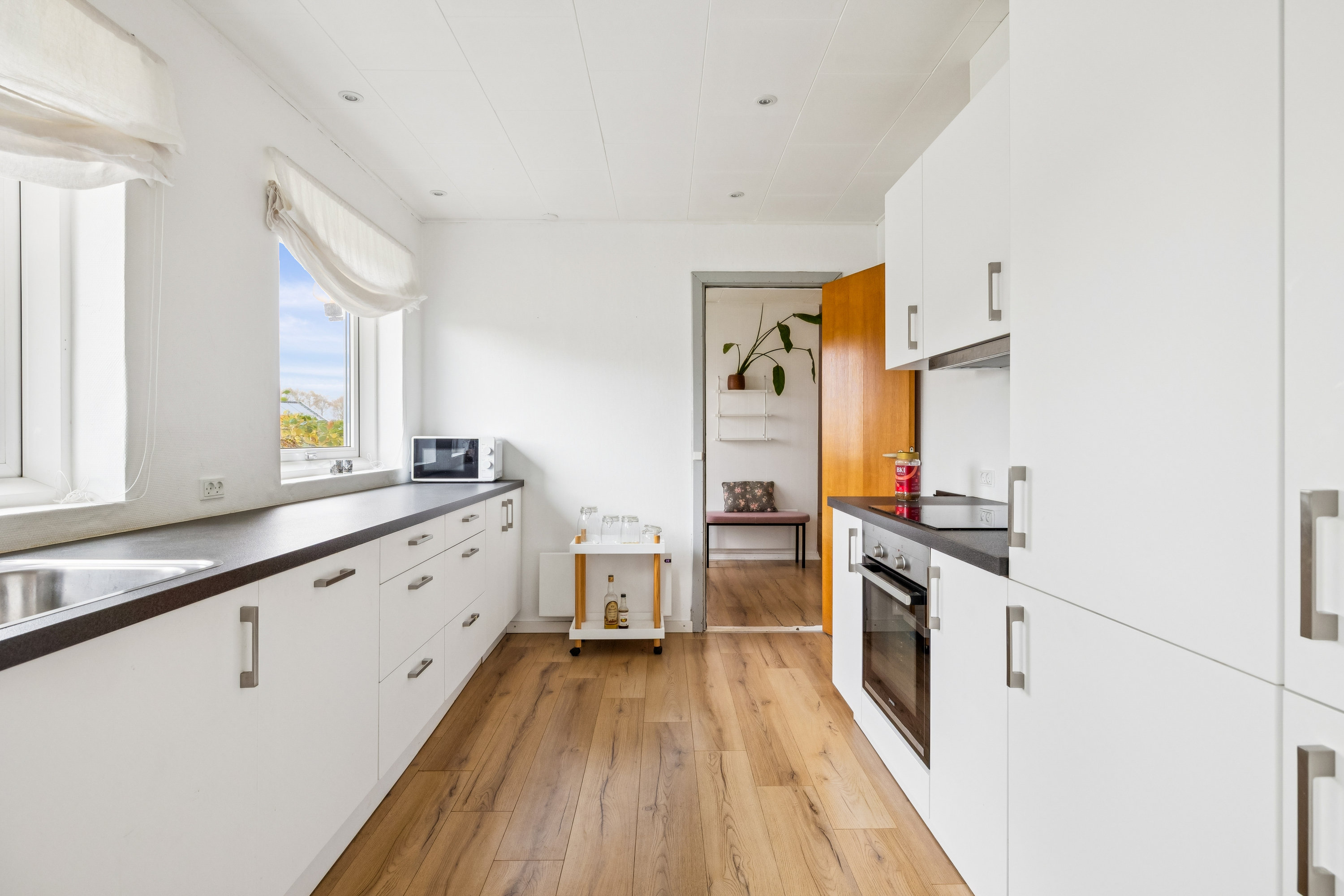 Miniaturebillede 1: køkken. Billede af Stenløkkeparken 14, Hylke, 8660 Skanderborg