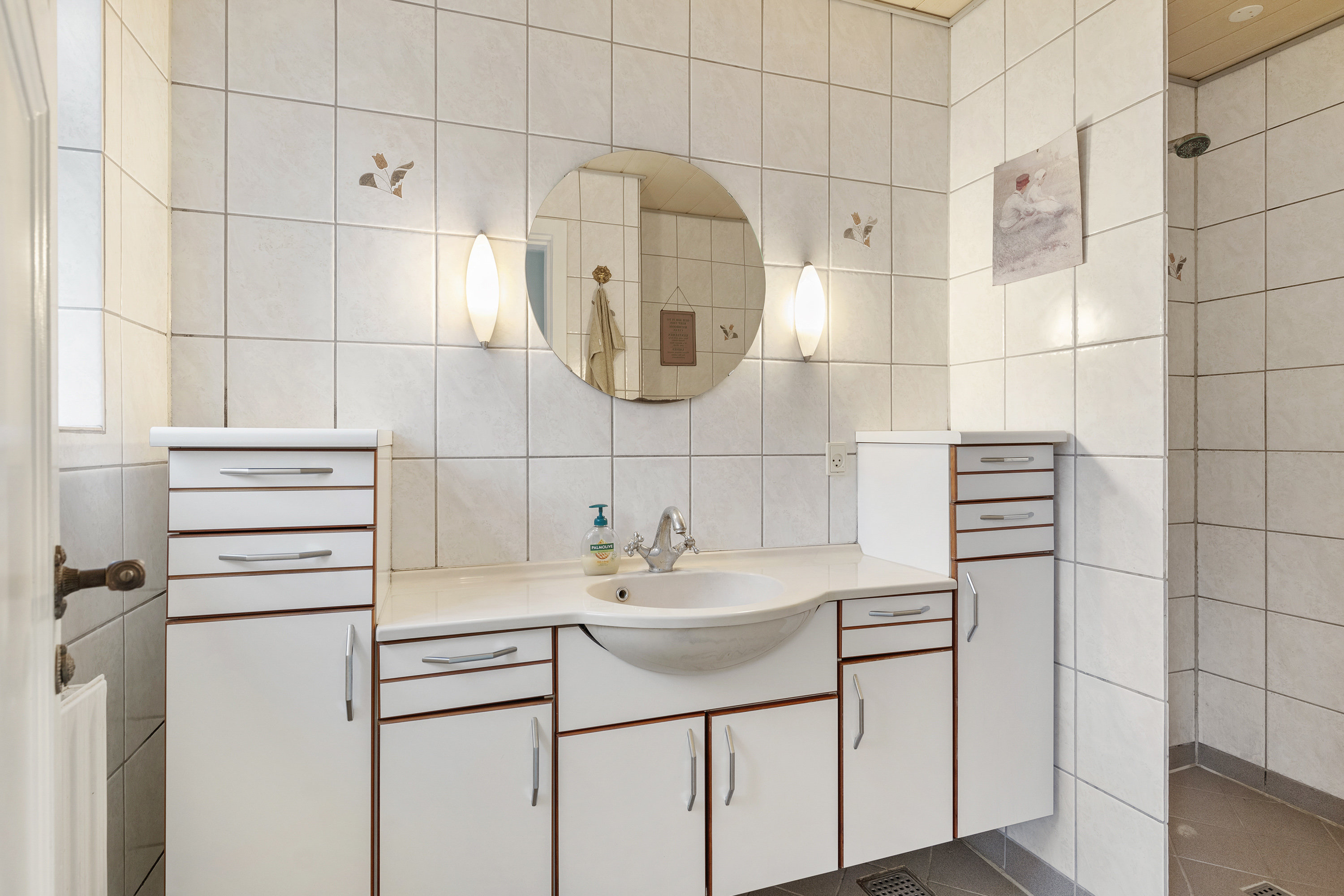 Fremhævet badeværelse billede i fuldskærmstilstand. Billede af Møllevej 19, 9760 Vrå