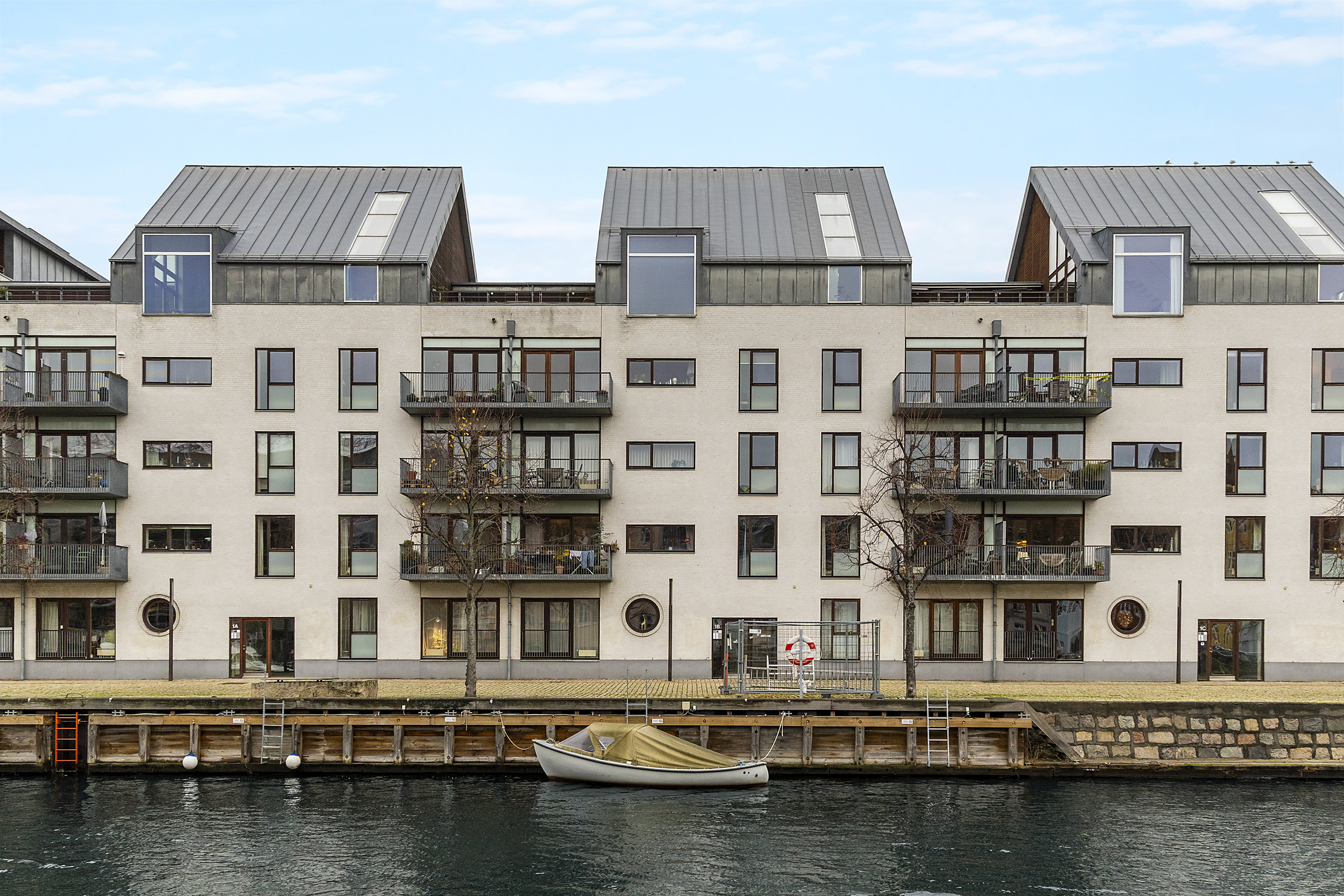 Miniaturebillede 2: ejendommen. Billede af Overgaden Neden Vandet 1B, 2. th., 1414 København K