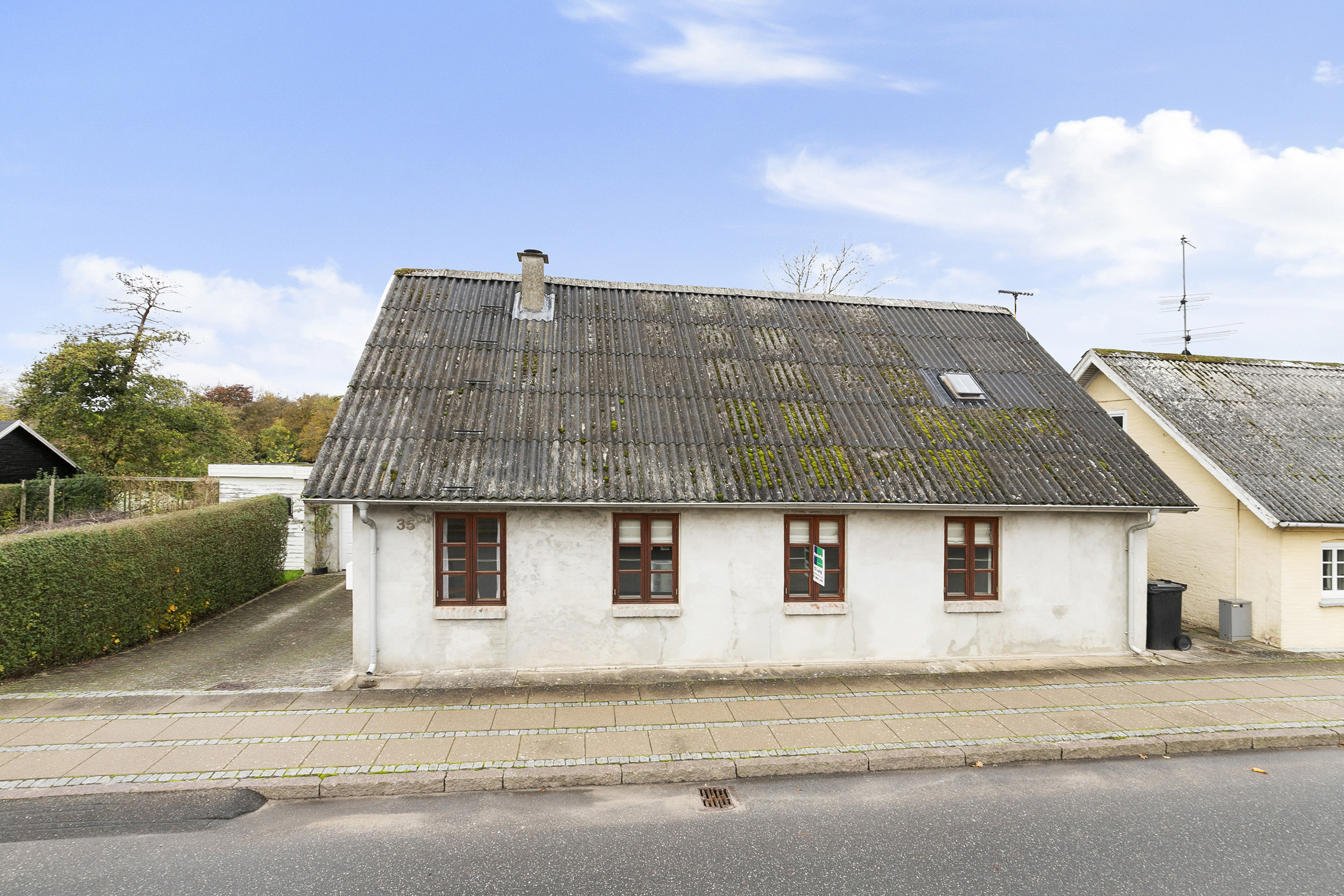 Fremhævet facade billede i fuldskærmstilstand. Billede af Østergade 35, 9631 Gedsted