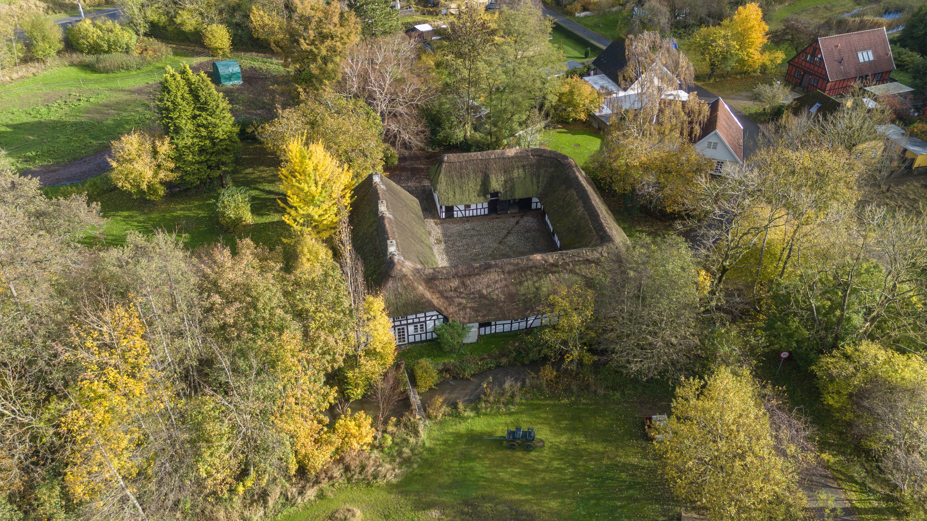 Fremhævet  billede i fuldskærmstilstand. Billede af Fåborgvej 64, Ådalen, 5620 Glamsbjerg