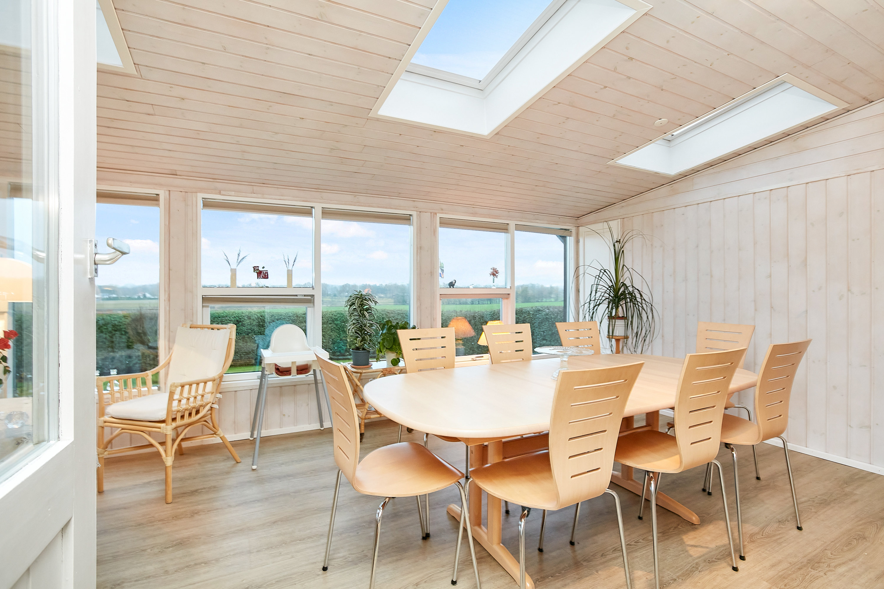 Fremhævet udestue billede i fuldskærmstilstand. Billede af Viborgvej 32, 7160 Tørring