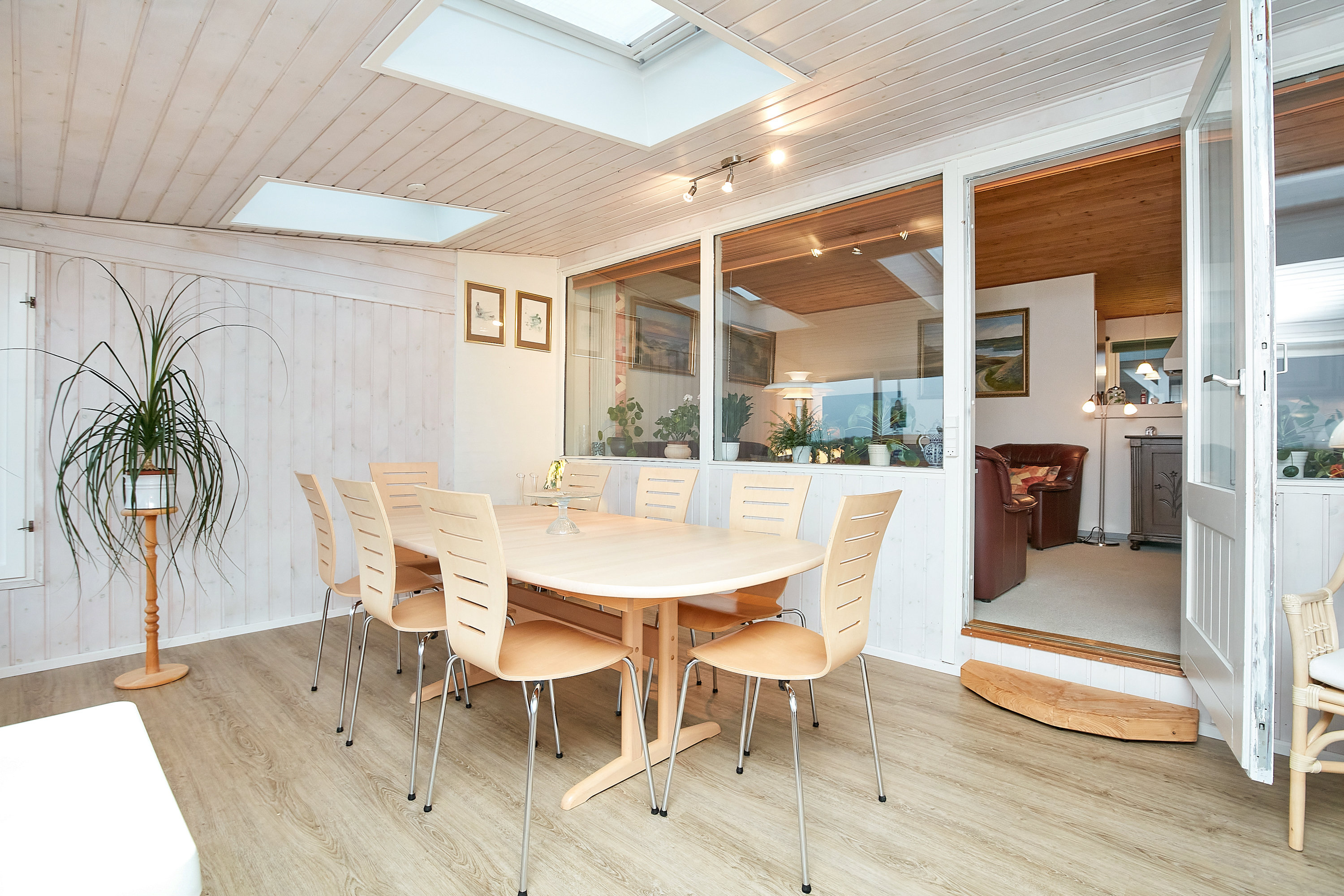 Fremhævet udestue billede i fuldskærmstilstand. Billede af Viborgvej 32, 7160 Tørring