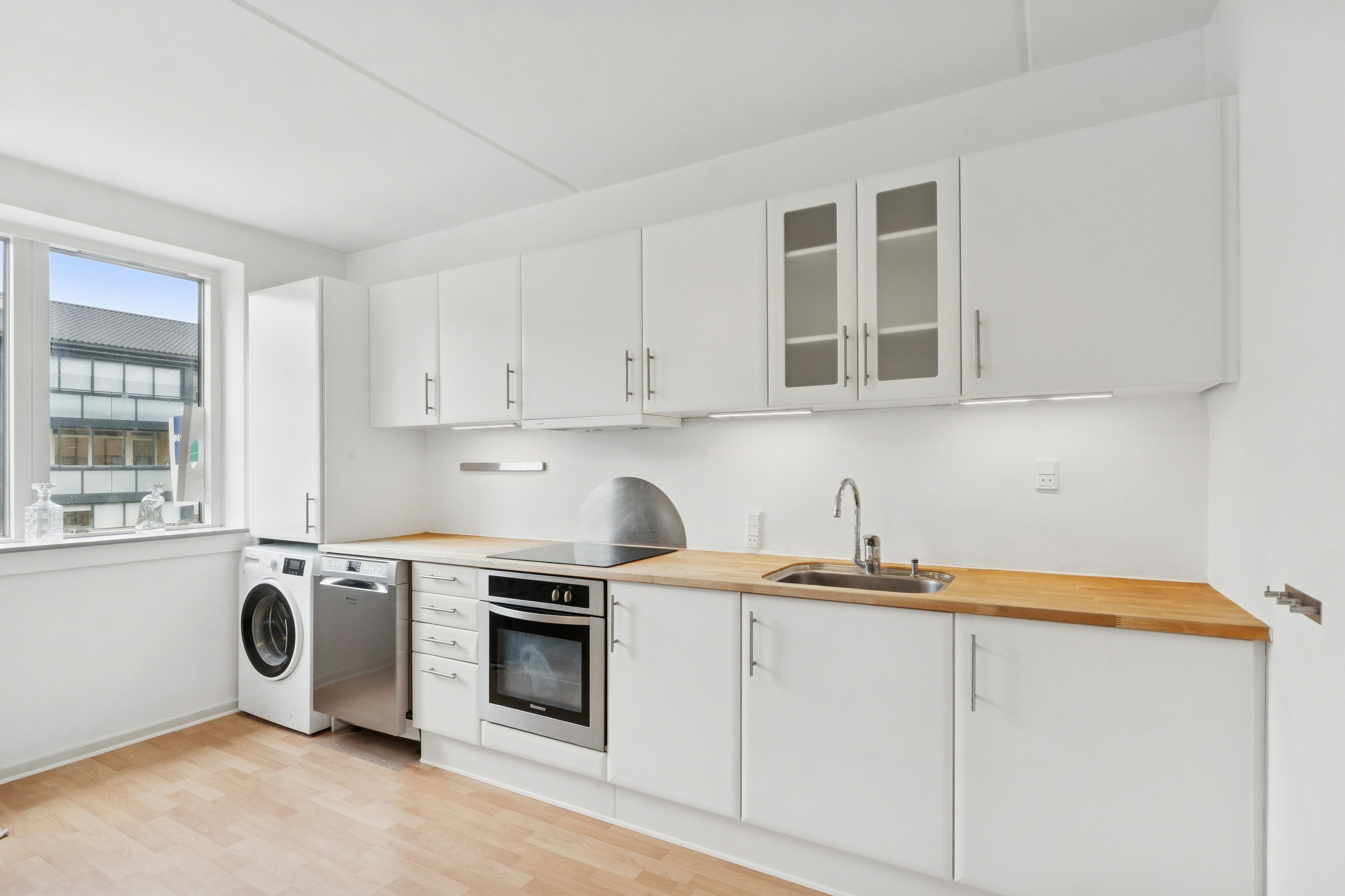 Fremhævet køkken billede i fuldskærmstilstand. Billede af Ejboparken 67, 1. tv., 4000 Roskilde