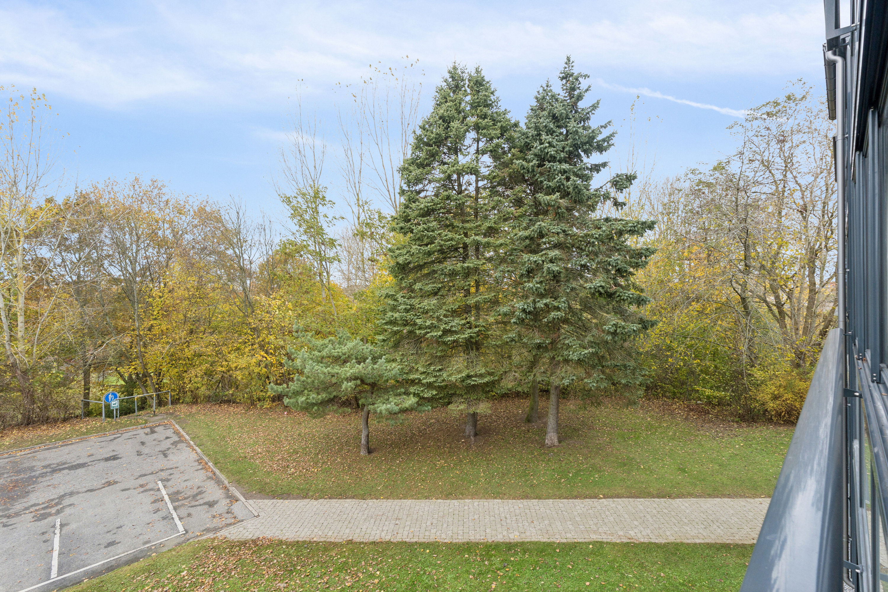 Fremhævet udendørs billede i fuldskærmstilstand. Billede af Ejboparken 67, 1. tv., 4000 Roskilde