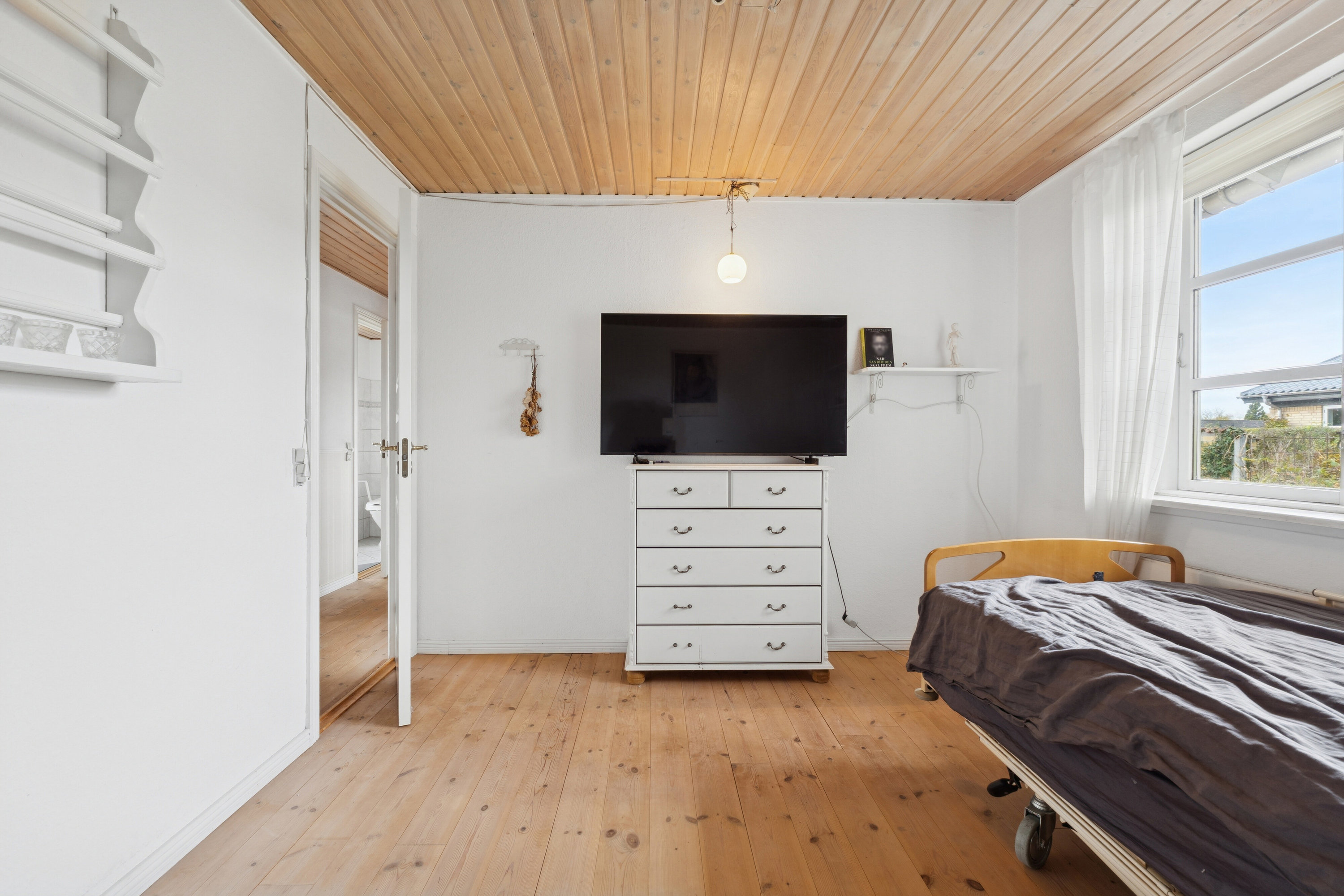 Fremhævet soveværelse billede i fuldskærmstilstand. Billede af Rugvangen 4, Otterup, 5450 Otterup
