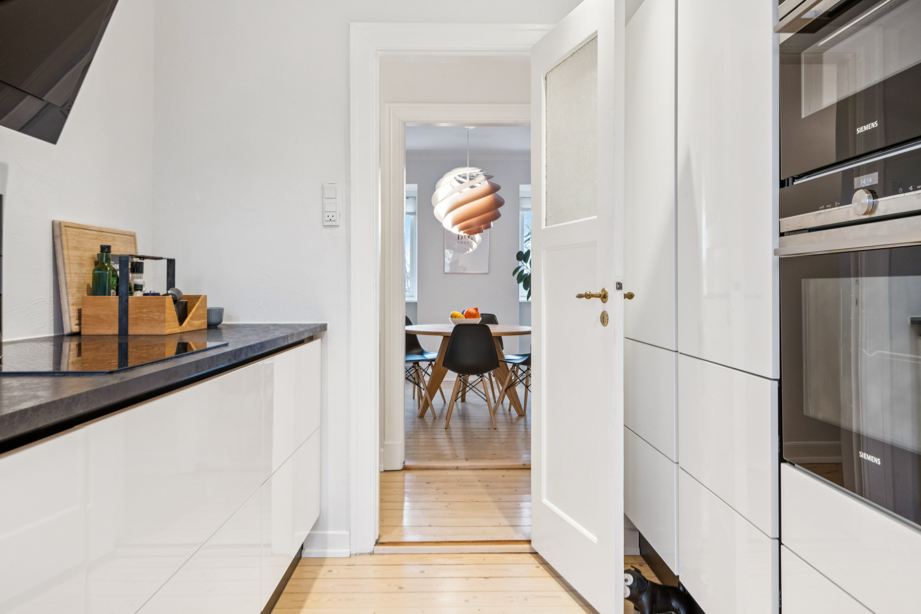 Fremhævet køkken billede i fuldskærmstilstand. Billede af Kastetvej 80, 3. th., 9000 Aalborg