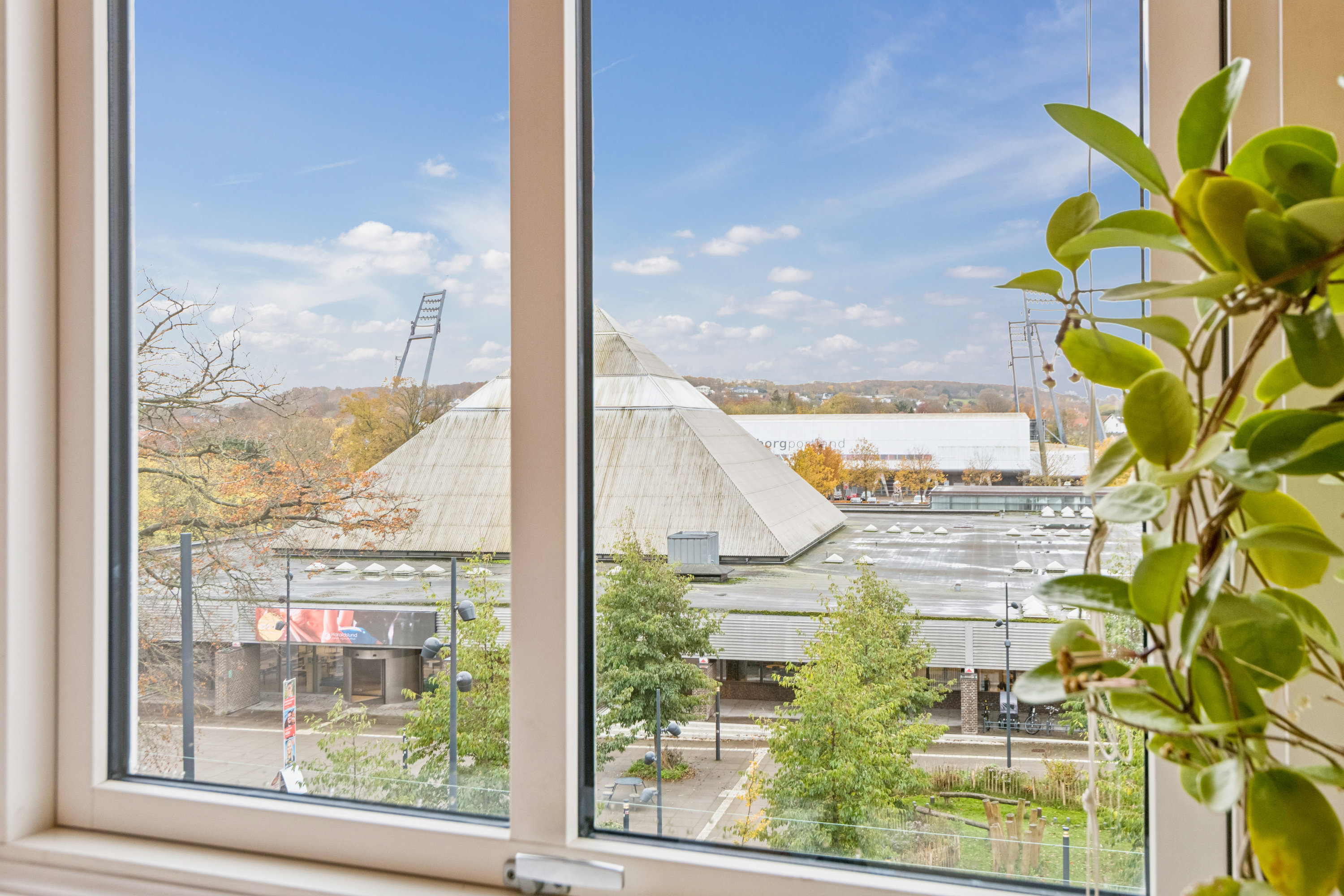 Fremhævet udsigt billede i fuldskærmstilstand. Billede af Kastetvej 80, 3. th., 9000 Aalborg