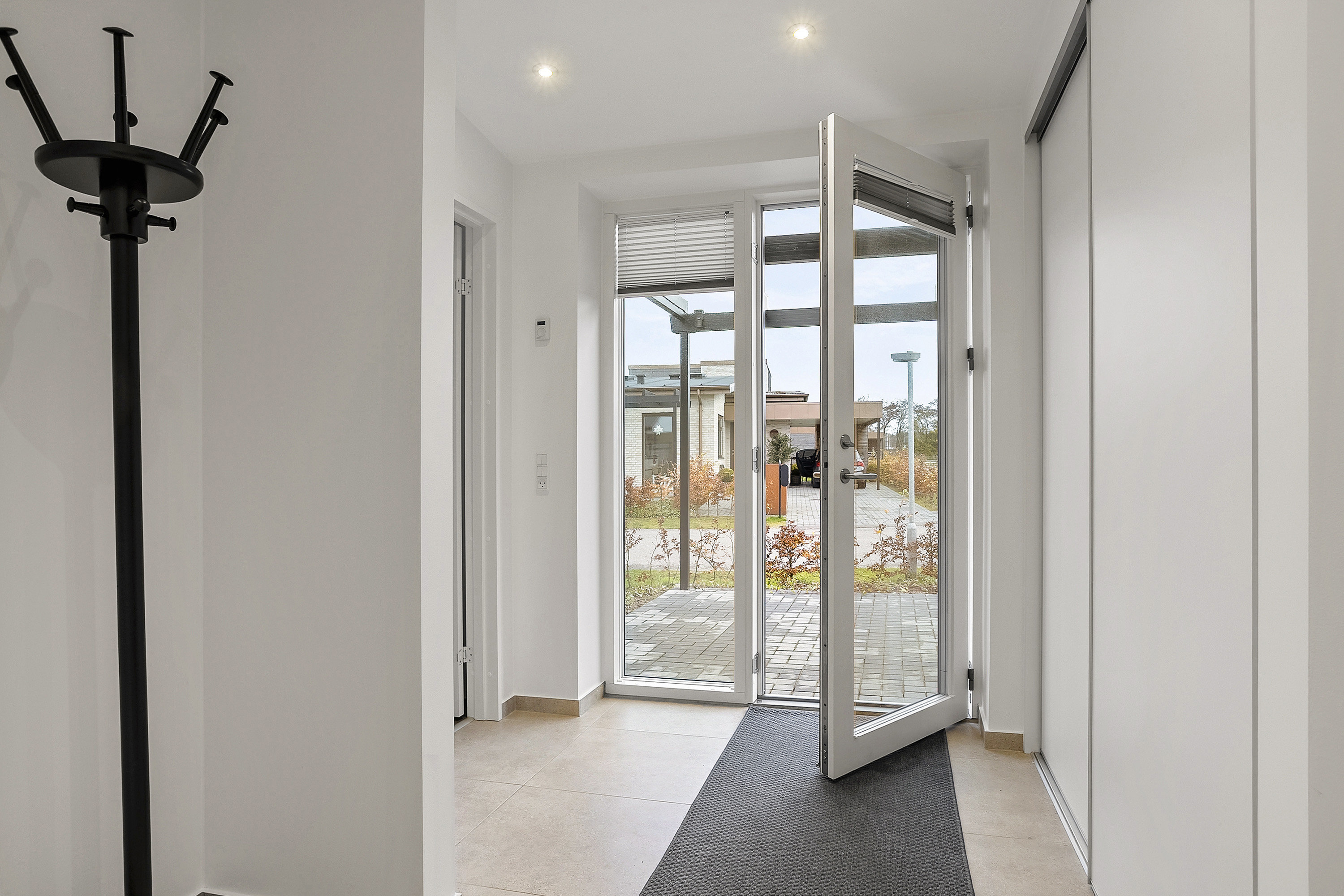 Miniaturebillede 2: entré. Billede af Kongstedgårds Alle 12A, Askov, 6600 Vejen