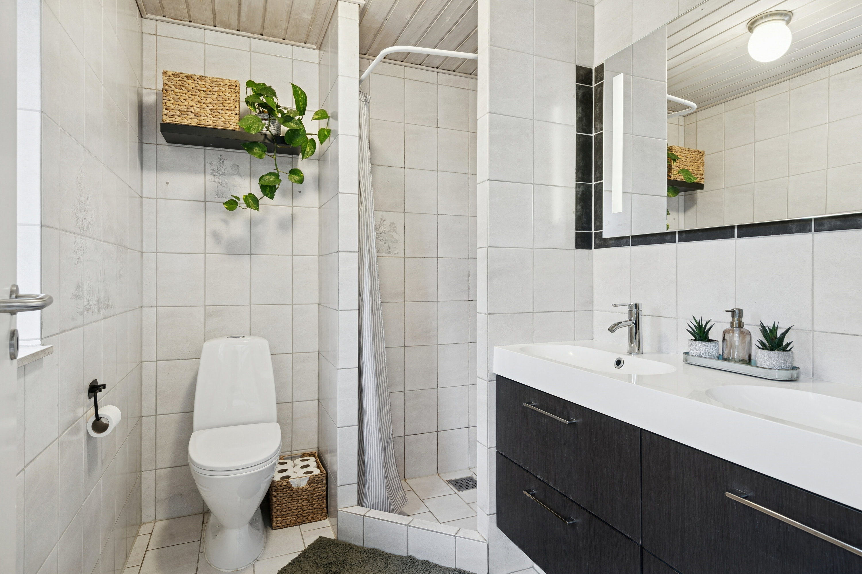 Fremhævet badeværelse billede i fuldskærmstilstand. Billede af Ternesøvej 31, Terslev, 4690 Haslev