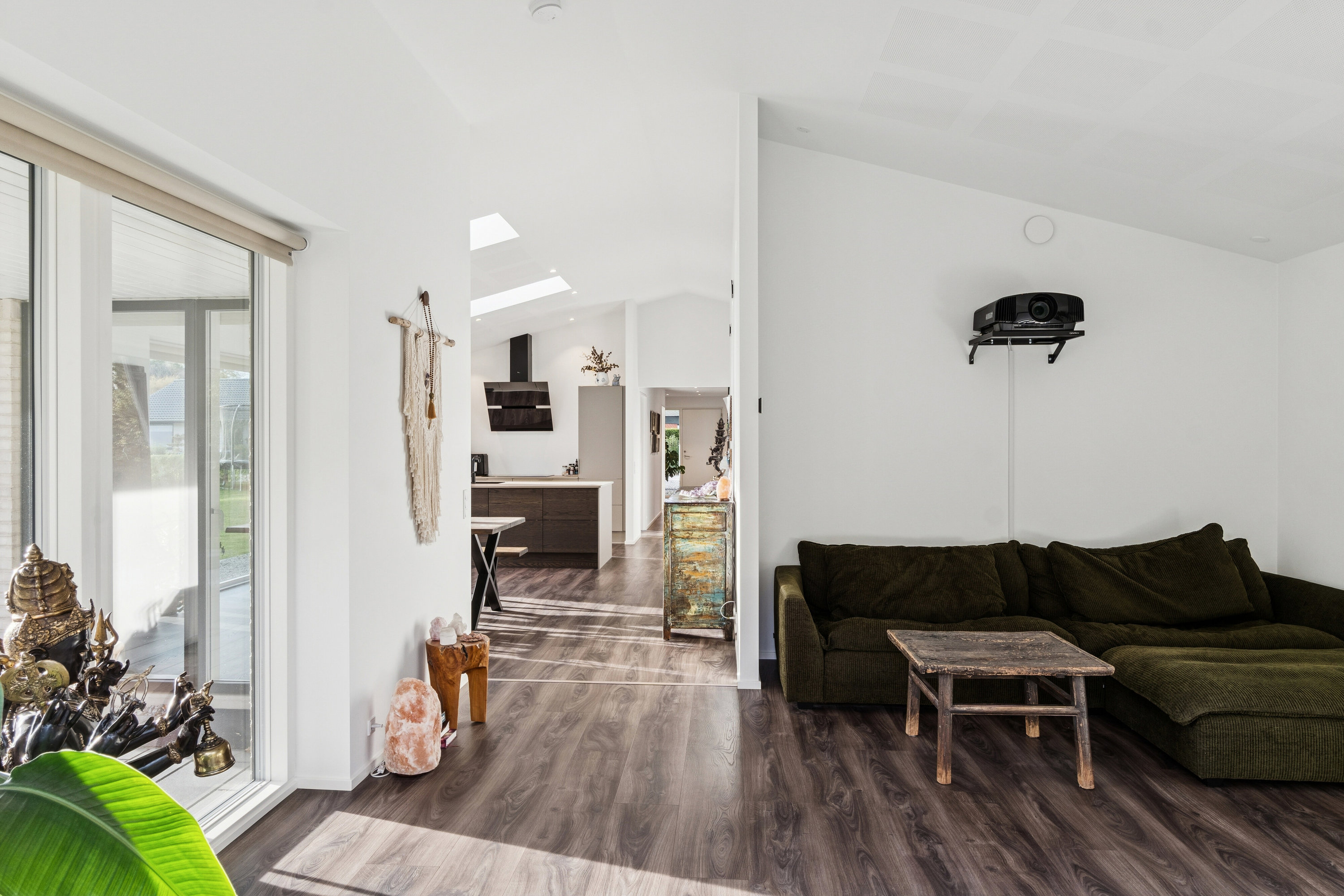 Fremhævet stue billede i fuldskærmstilstand. Billede af Æblehaven 6, 4500 Nykøbing Sj