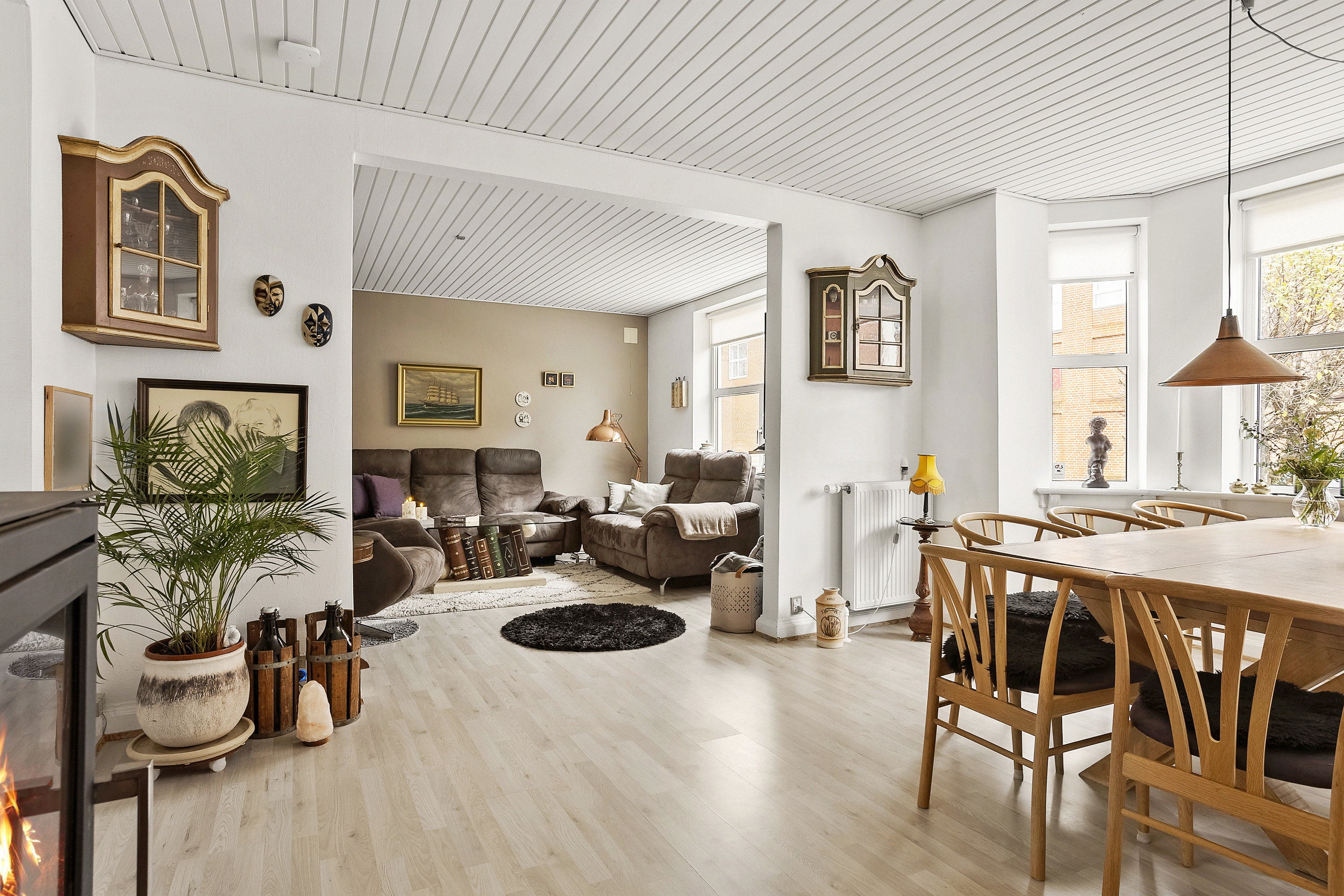 Fremhævet spisestue billede i fuldskærmstilstand. Billede af Øster Alle 14, 6600 Vejen