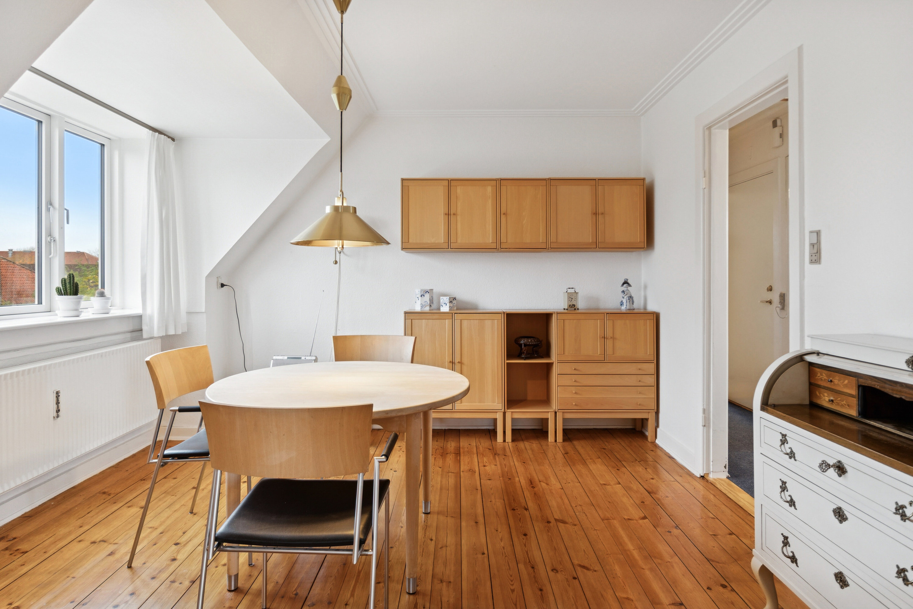 Fremhævet spisestue billede i fuldskærmstilstand. Billede af Ørumvej 35, 1., 2650 Hvidovre