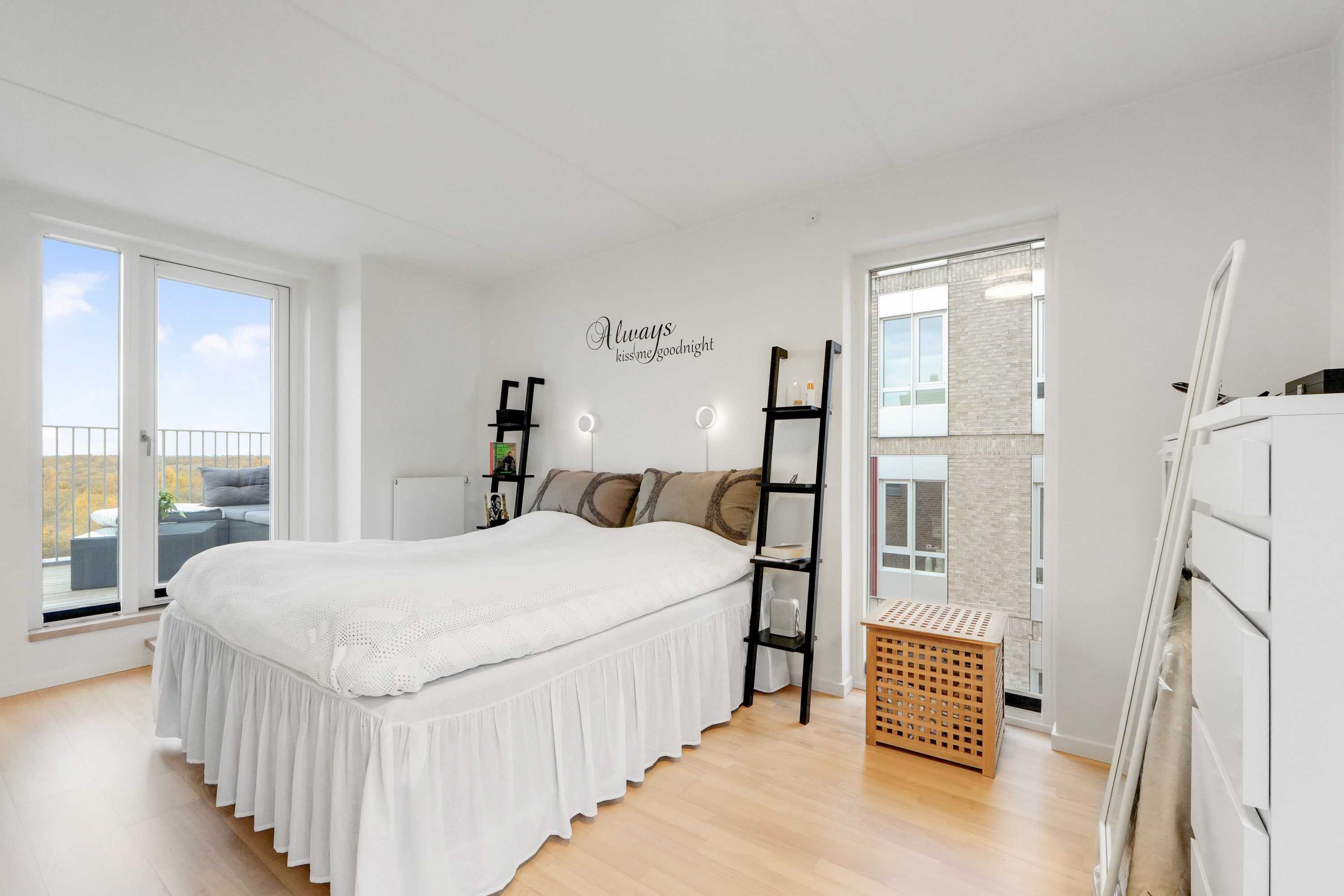 Fremhævet andet billede i fuldskærmstilstand. Billede af Hannemanns Allé 12T, 2300 København S