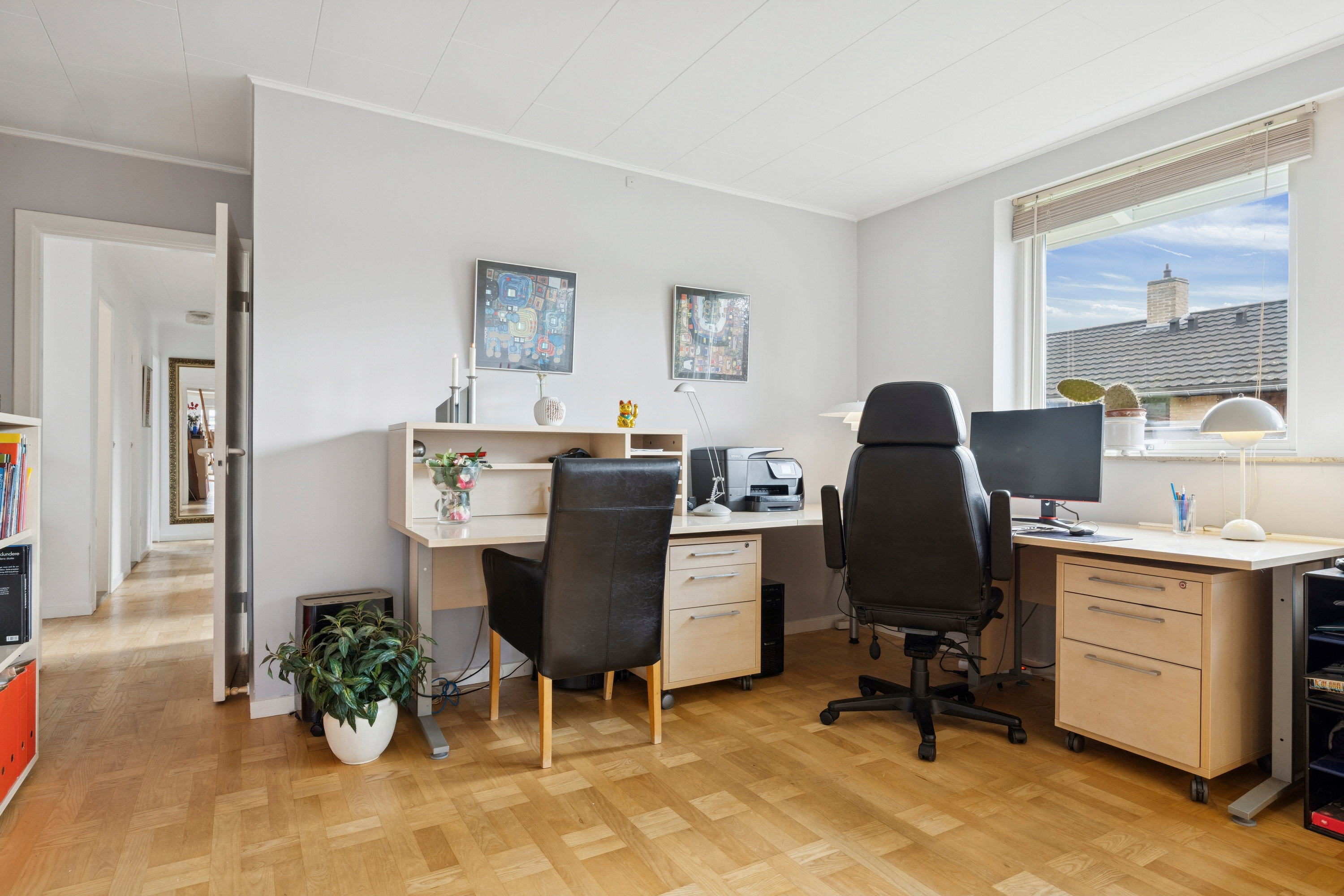 Fremhævet værelse billede i fuldskærmstilstand. Billede af Søen 28, 2690 Karlslunde