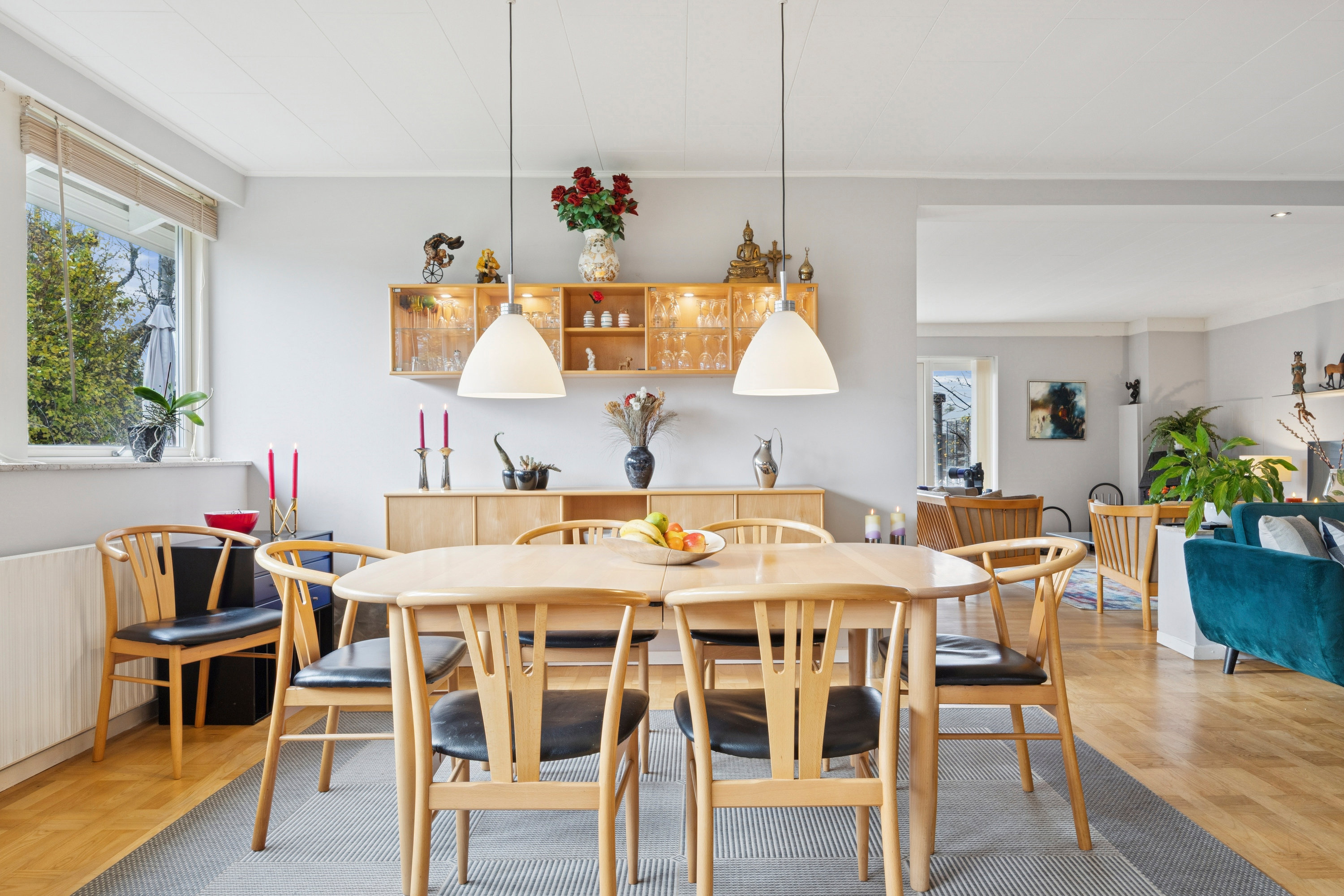 Fremhævet stue billede i fuldskærmstilstand. Billede af Søen 28, 2690 Karlslunde