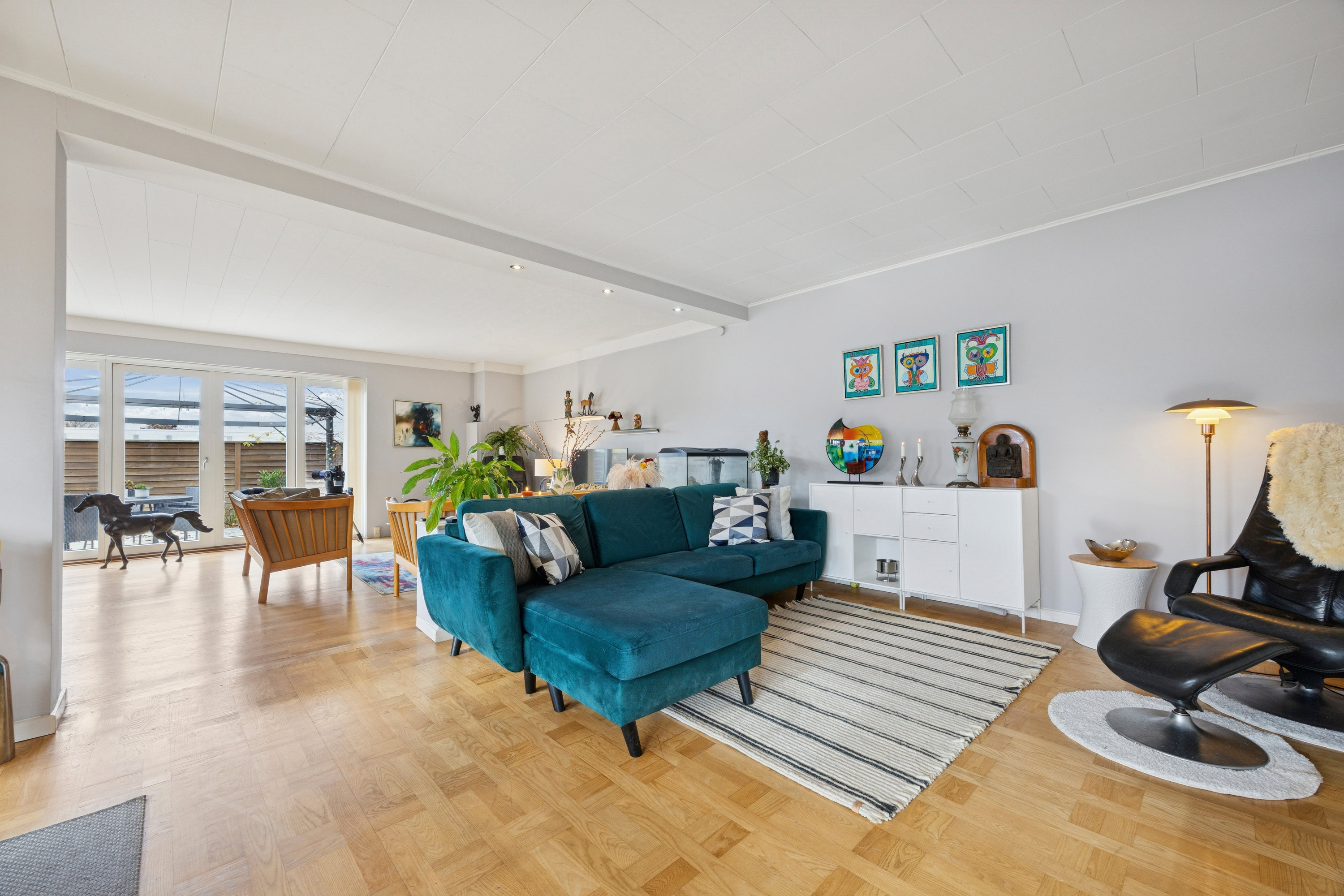 Fremhævet stue billede i fuldskærmstilstand. Billede af Søen 28, 2690 Karlslunde