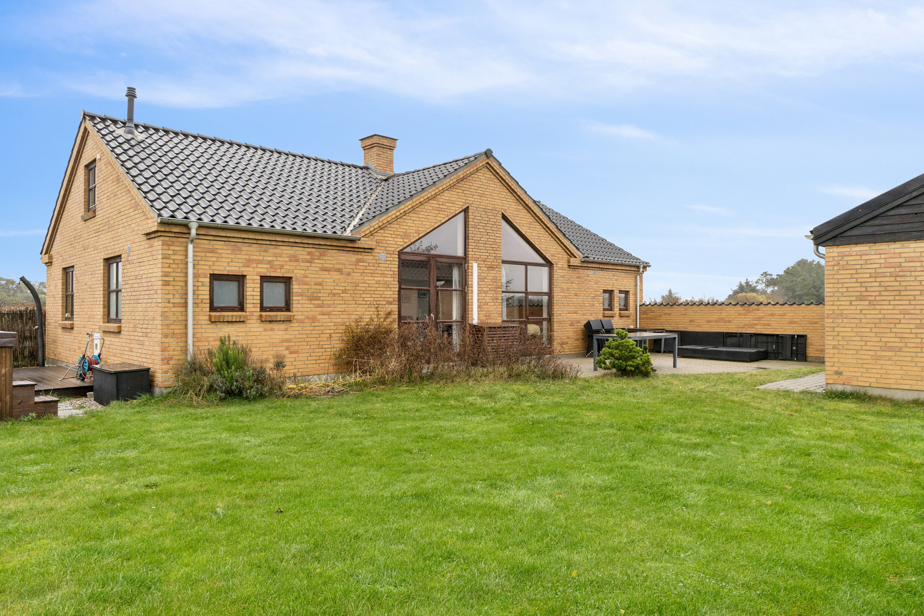 Fremhævet set fra haven billede i fuldskærmstilstand. Billede af Niels Juels Vej 41, Stenbjerg, 7752 Snedsted