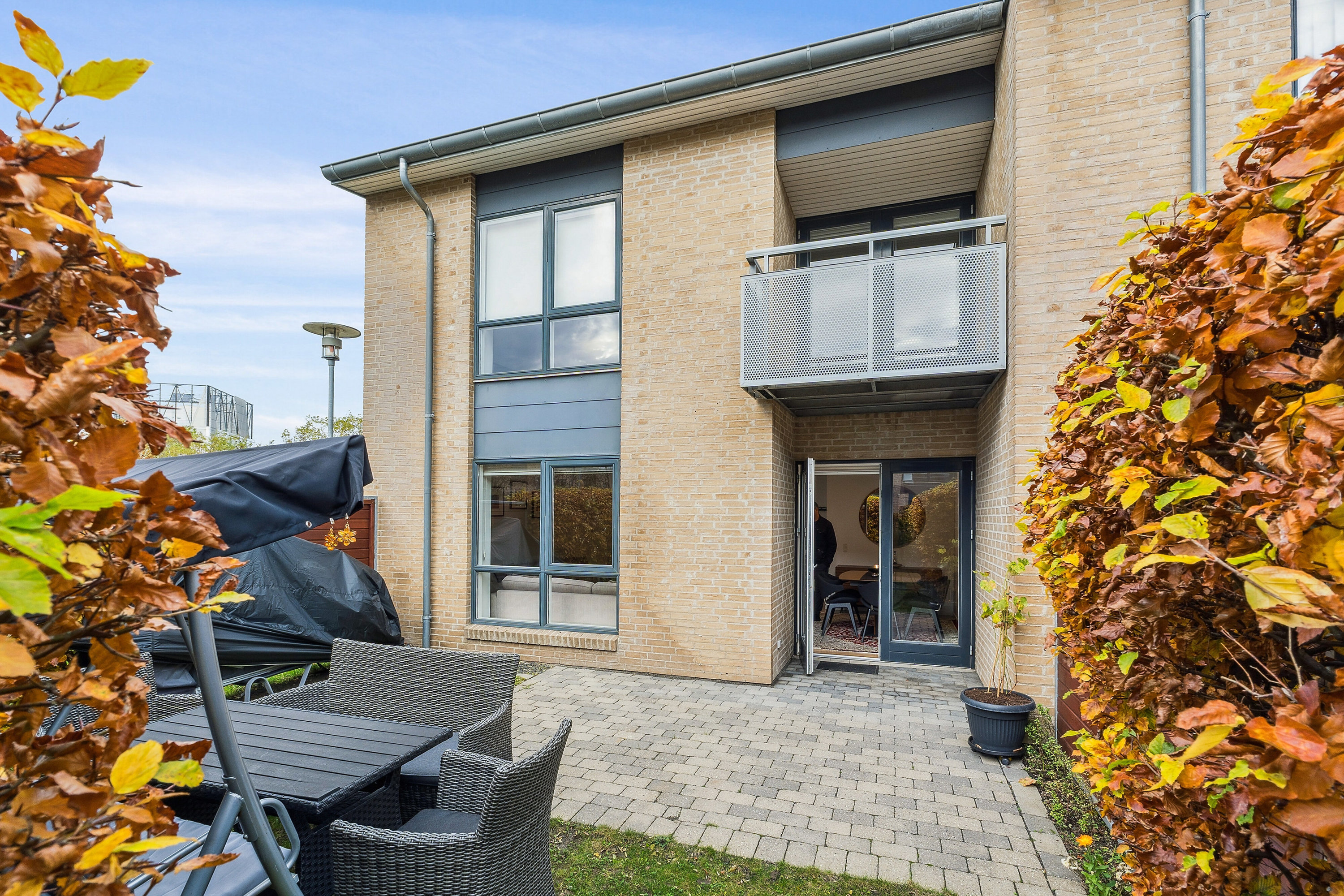 Miniaturebillede 1: set fra haven. Billede af Robinievej 91, 2620 Albertslund