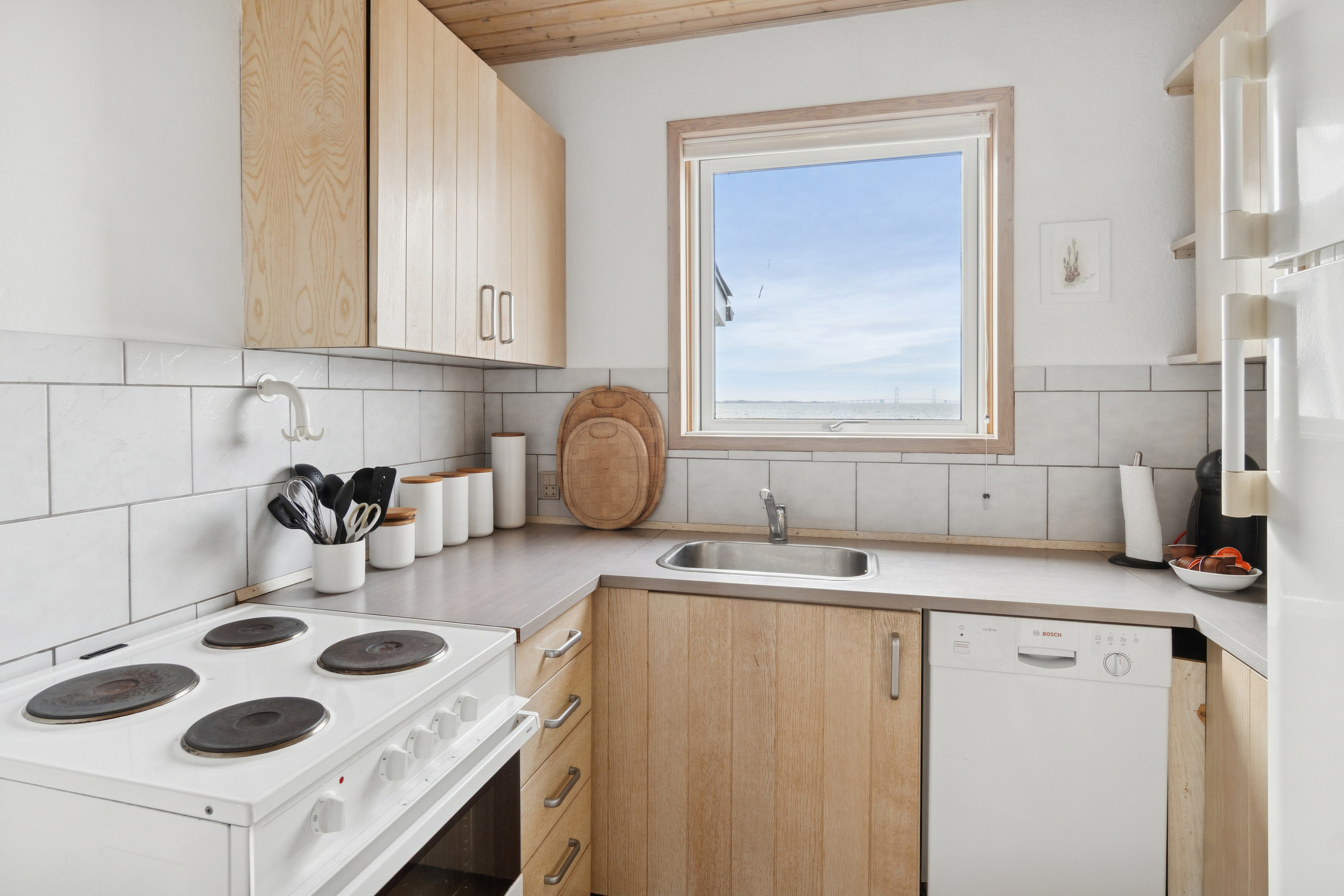 Fremhævet køkken billede i fuldskærmstilstand. Billede af Klinten 2, 4200 Slagelse